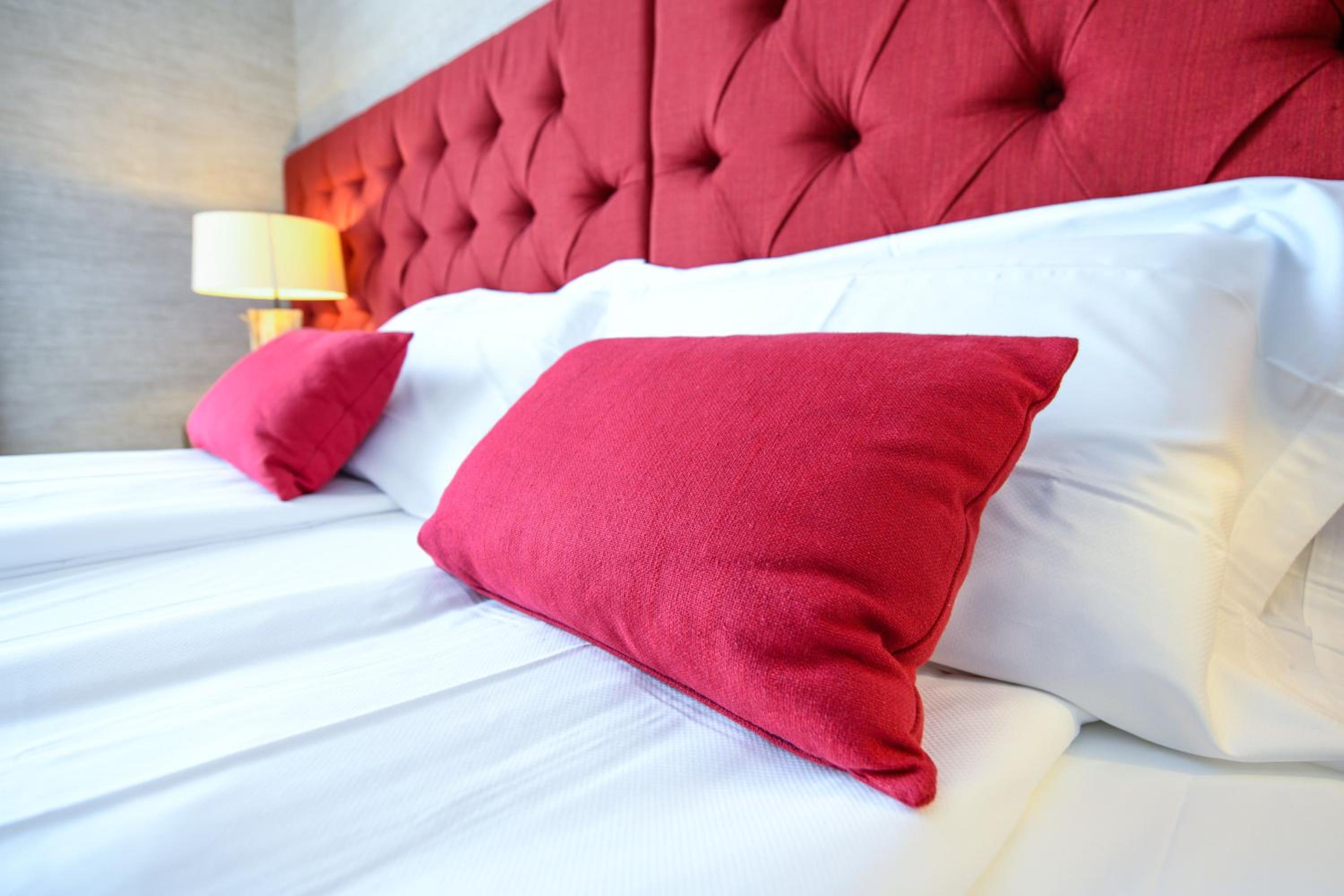 Deluxe Double Room with Lake View