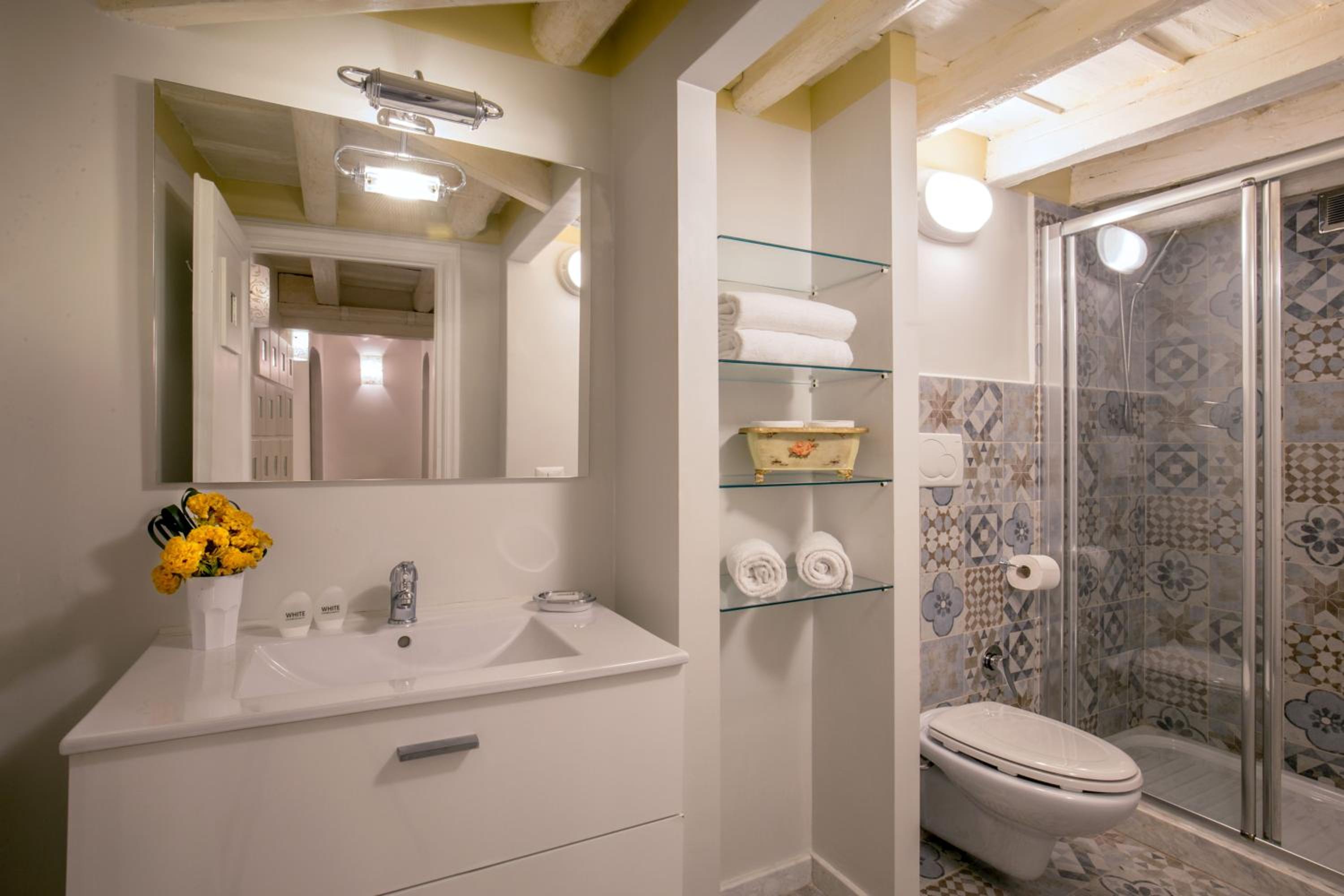 One-Bedroom Apartment (2 Adults) - Separate Building