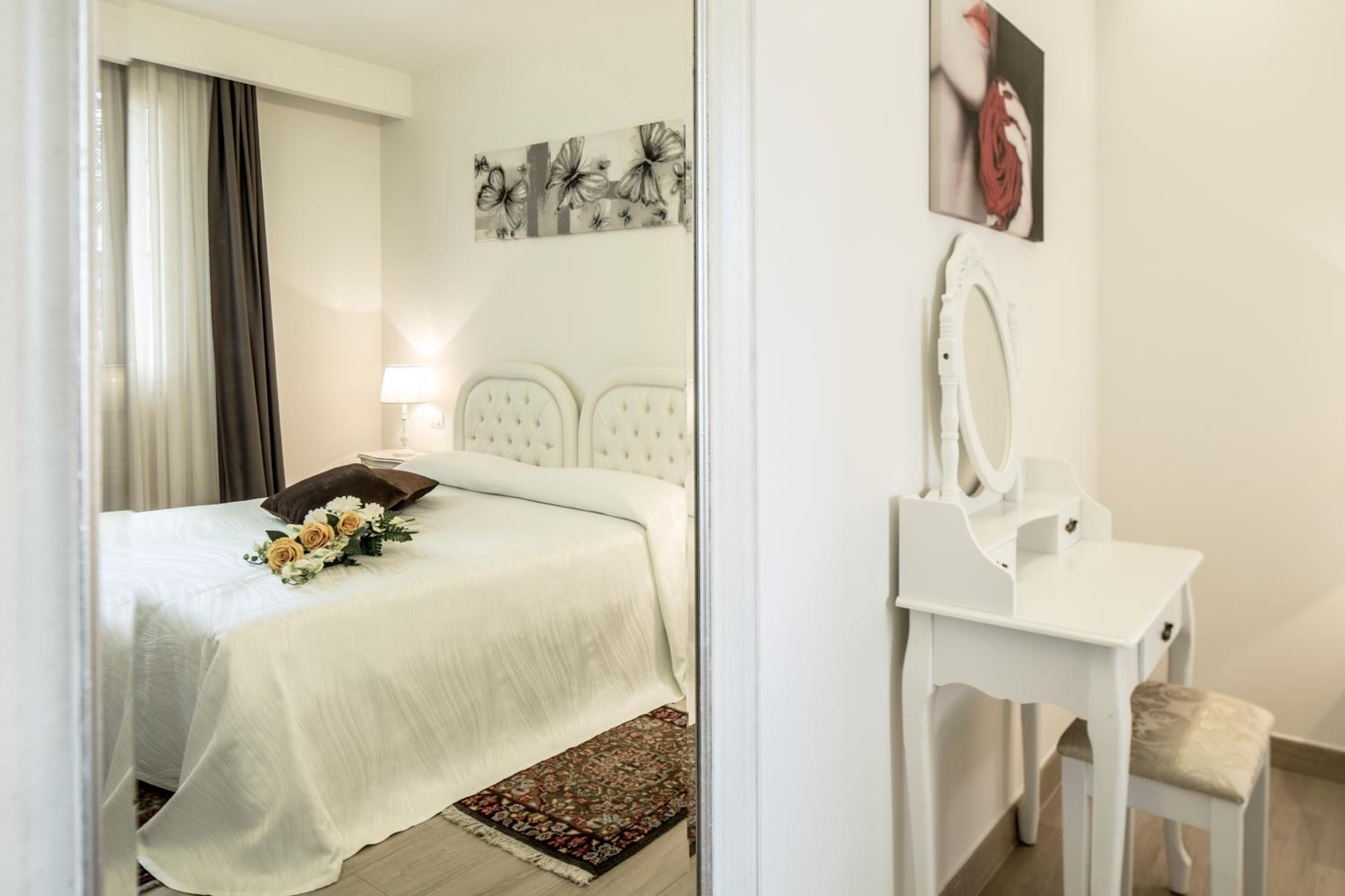 Double or Twin Room with Garden View