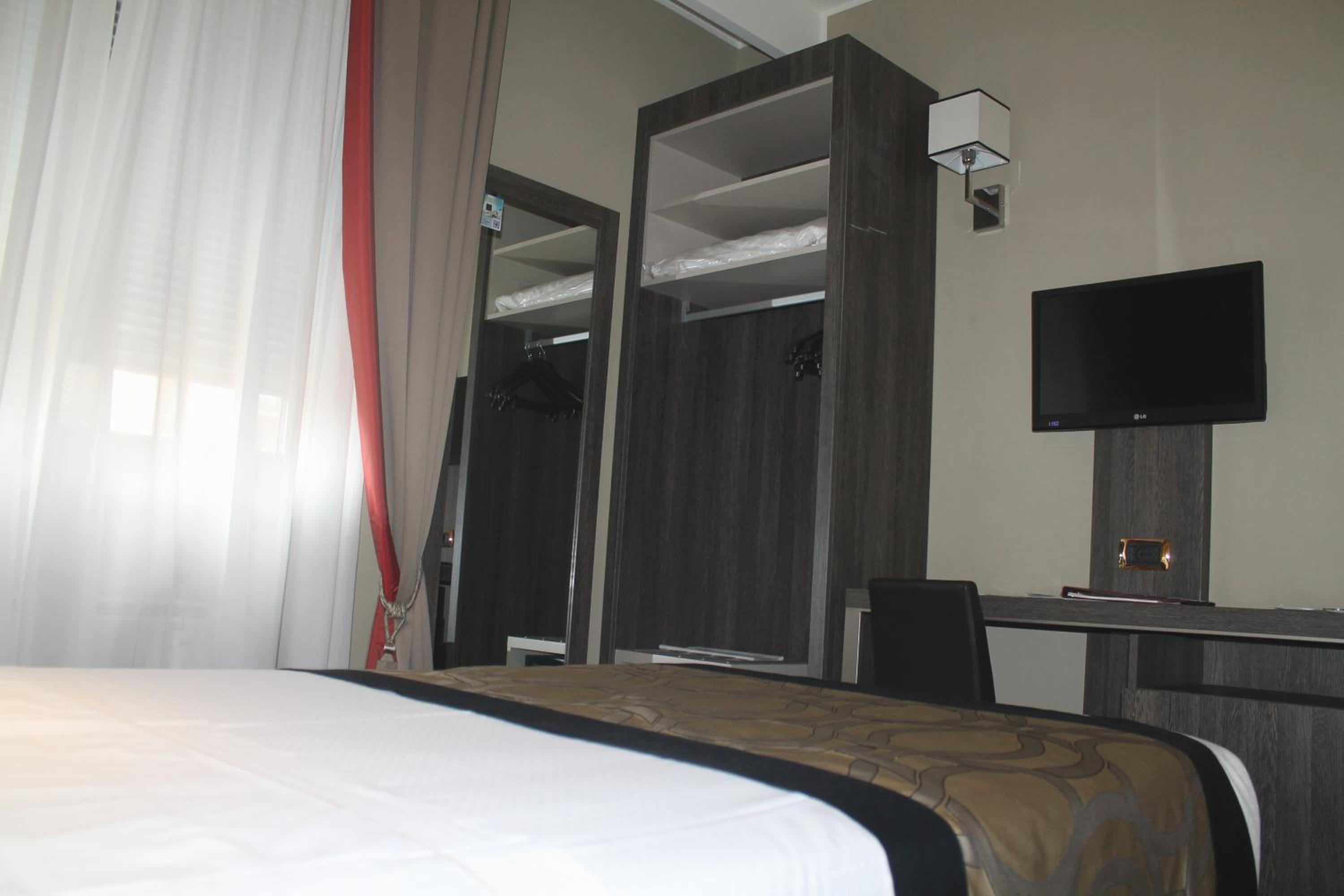 Superior Single Room
