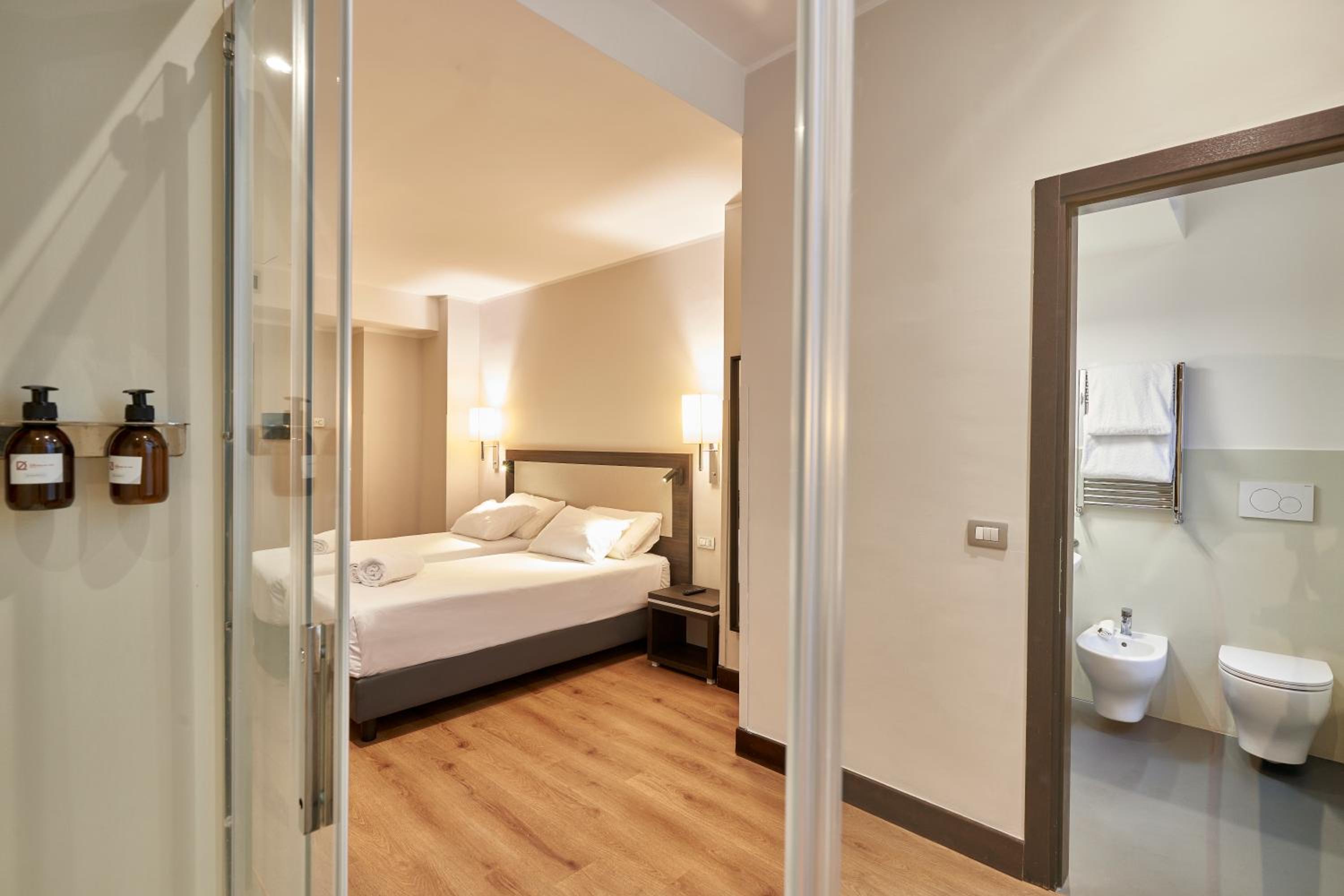 Deluxe Double or Twin Room