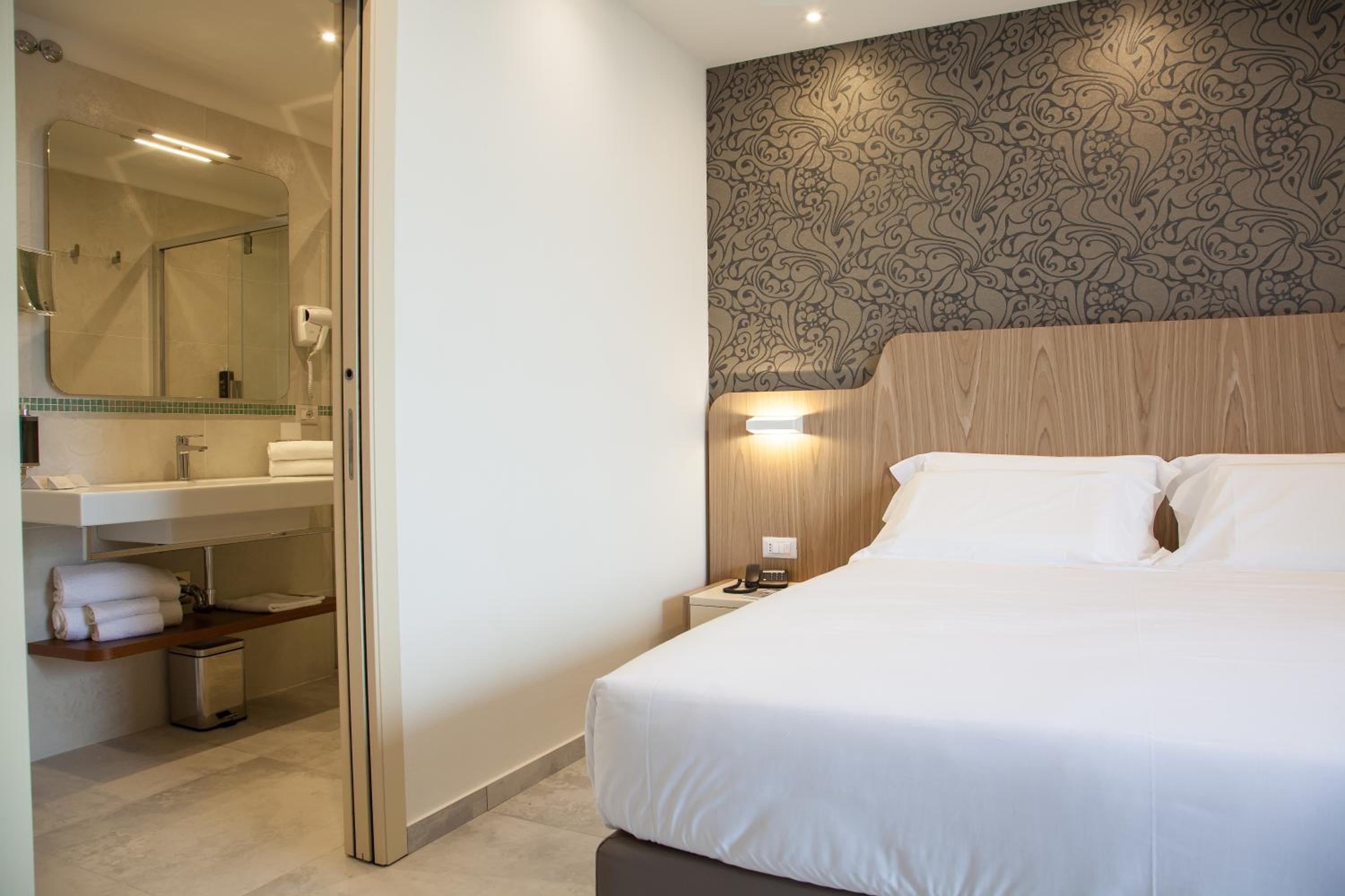 Classic Double or Twin Room