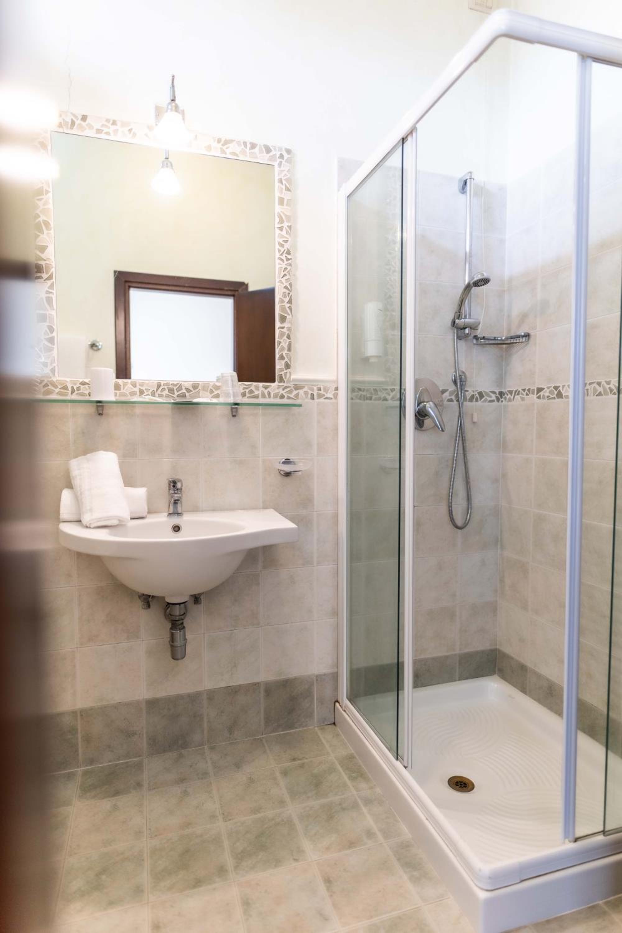 Comfort Single Room with French Bed