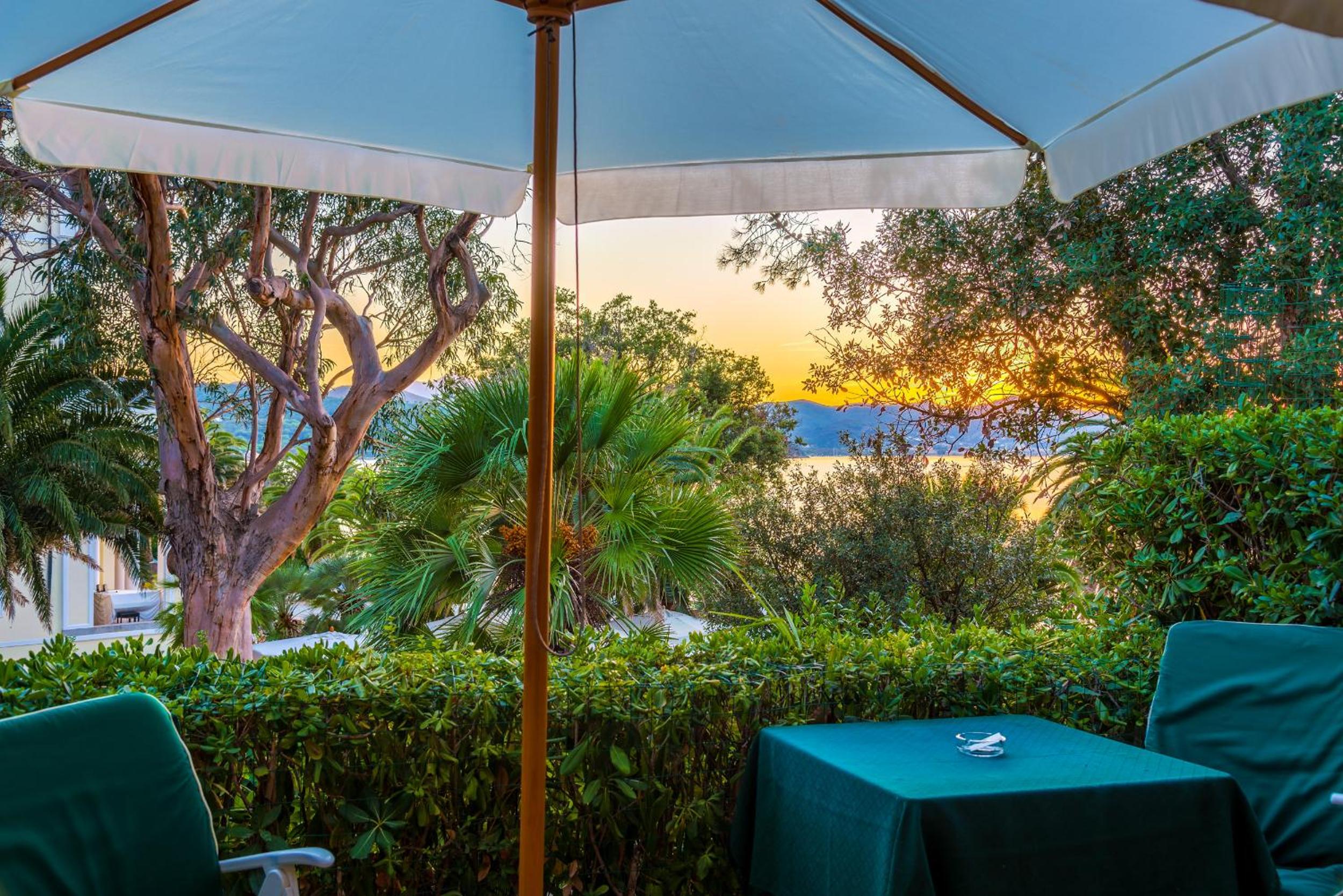Cottage with Garden View