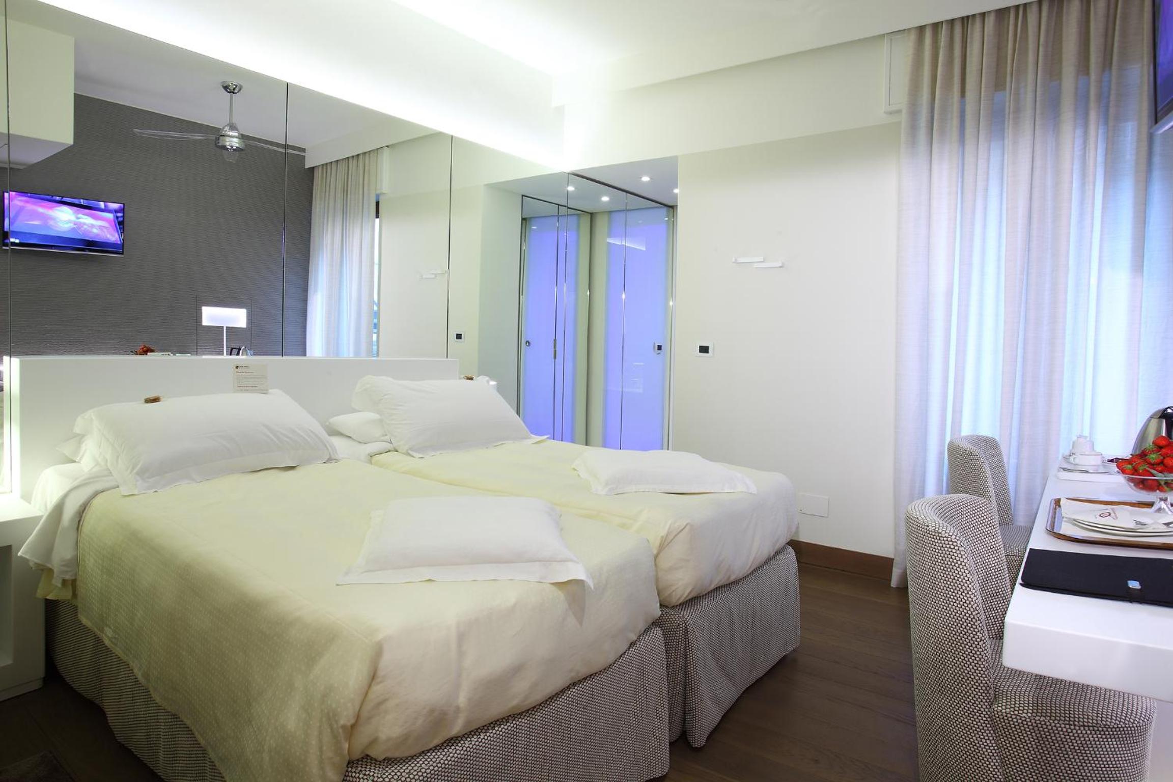 Superior Double or Twin Room with Extra Bed