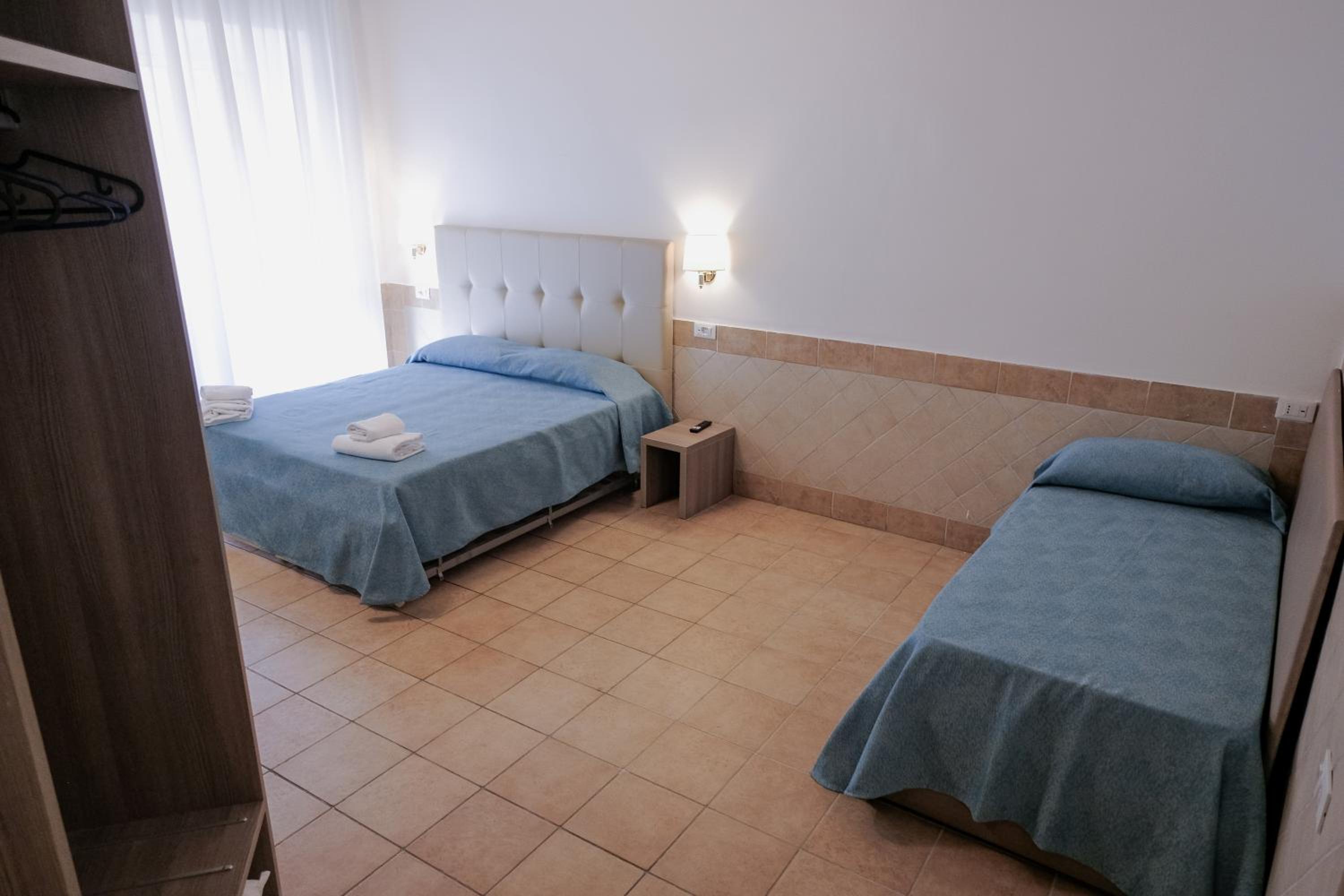 Triple Room with Private Bathroom