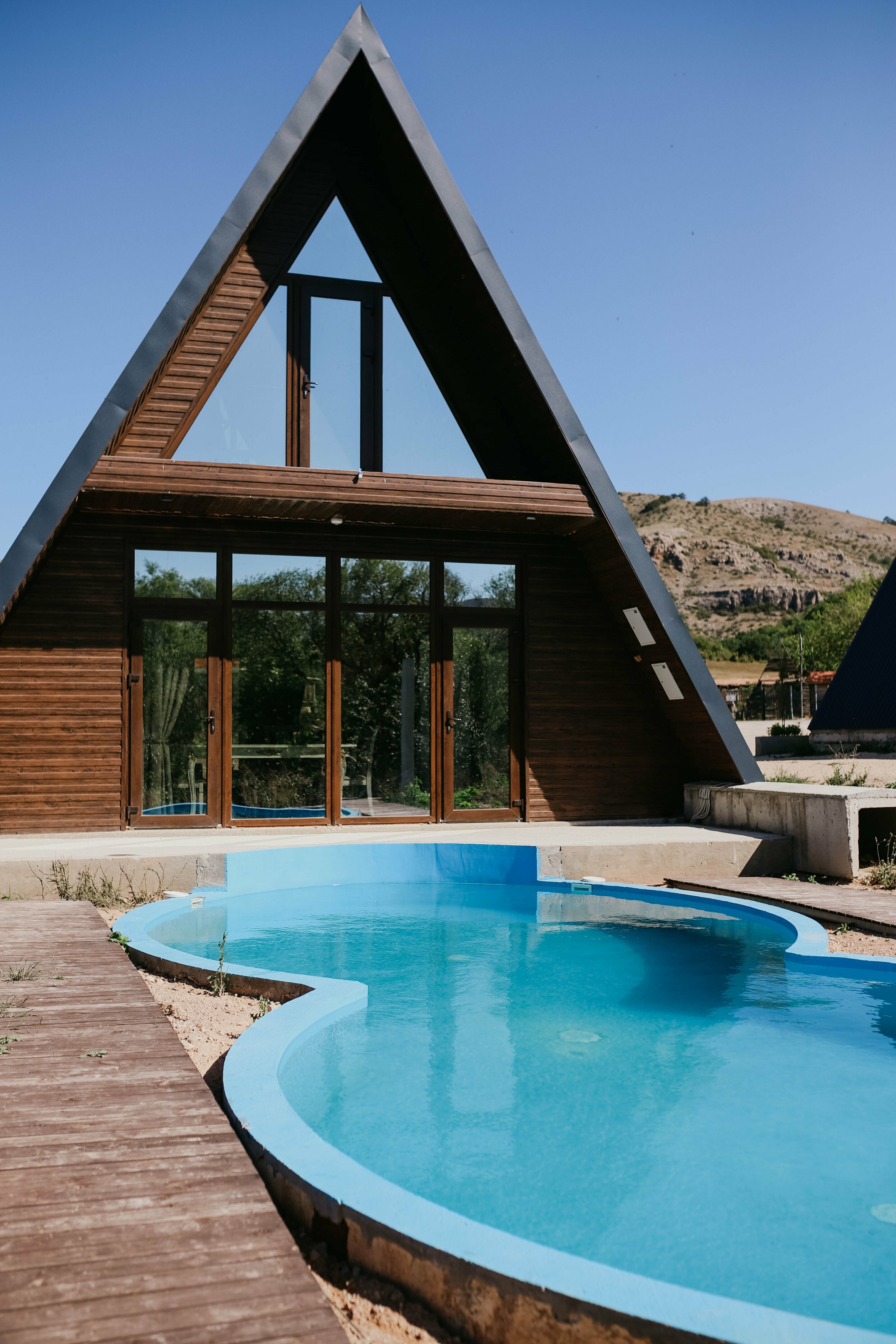 Коттедж с собственным бассейном