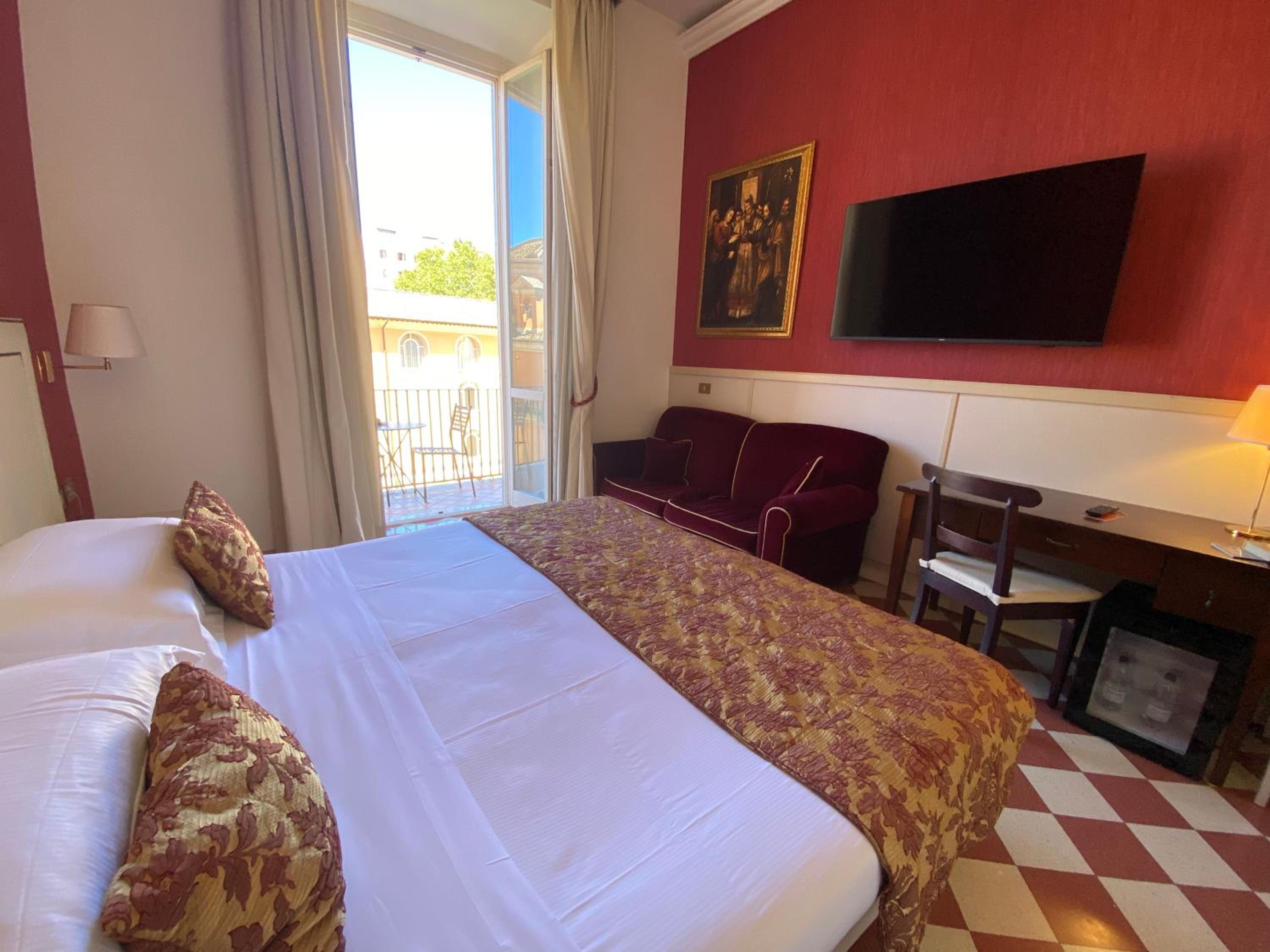 Deluxe Double or Twin Room