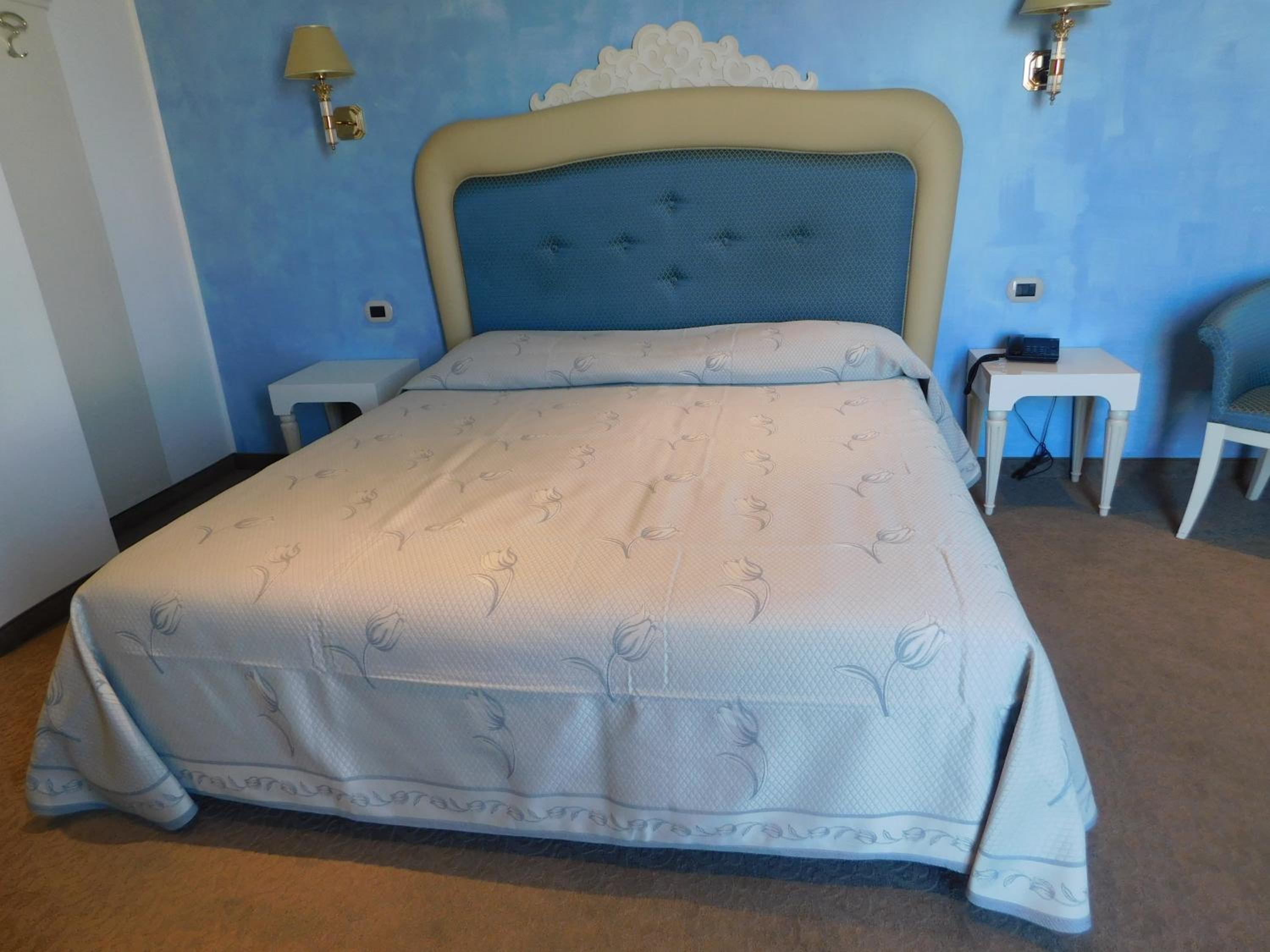 Deluxe Junior Suite with Balcony