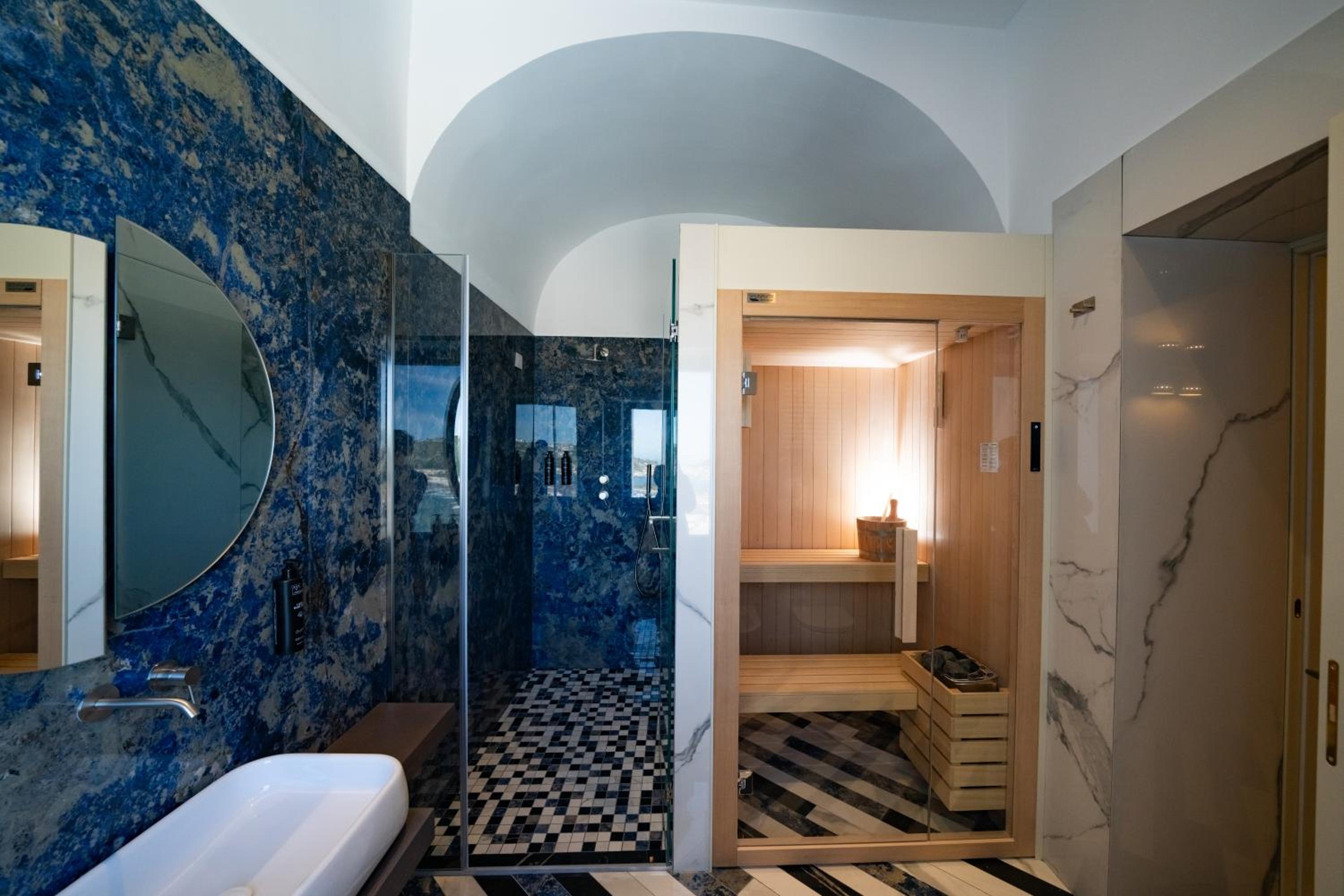 Junior Suite with Sauna