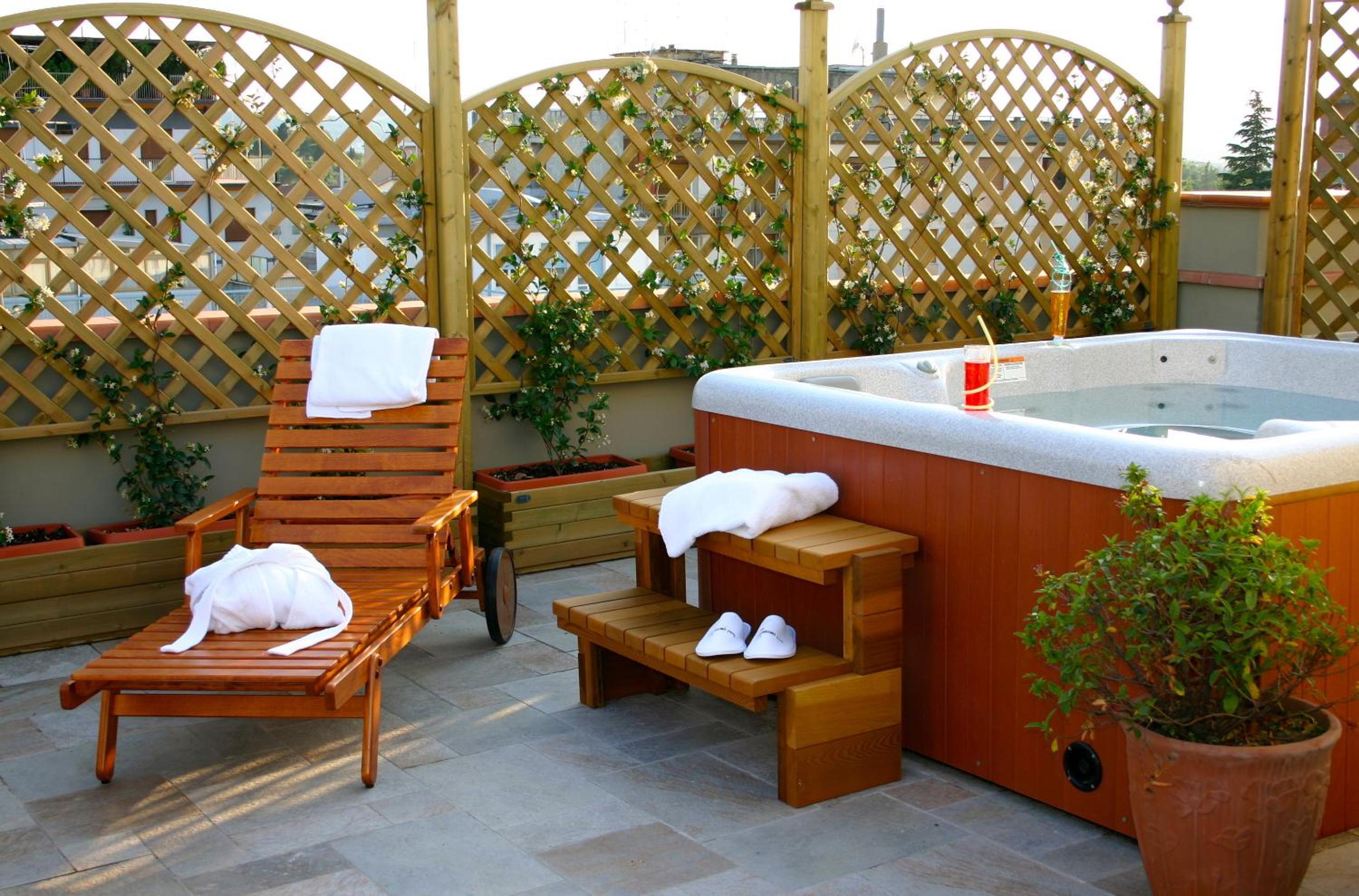 Michelangelo Suite (3 Adults)