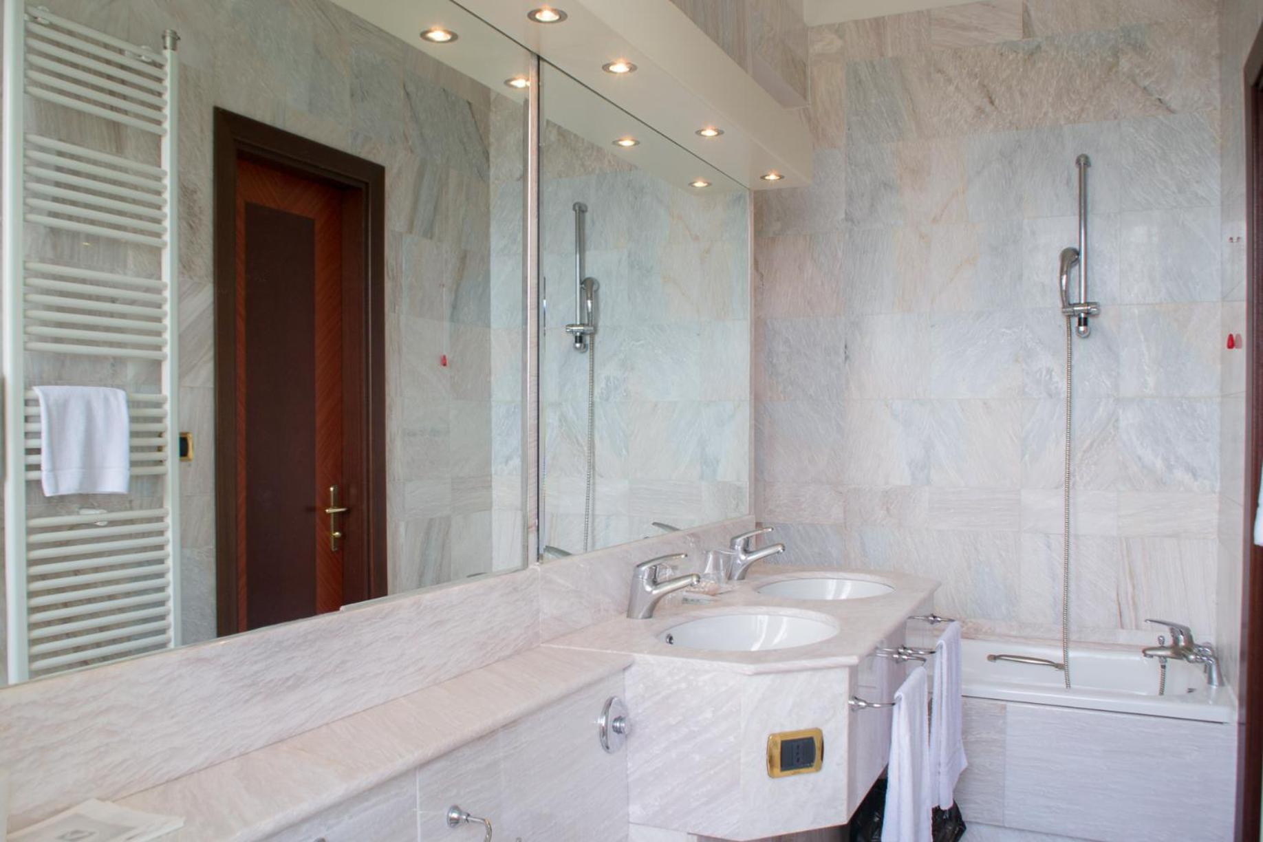 Classic Double Room with Balcony