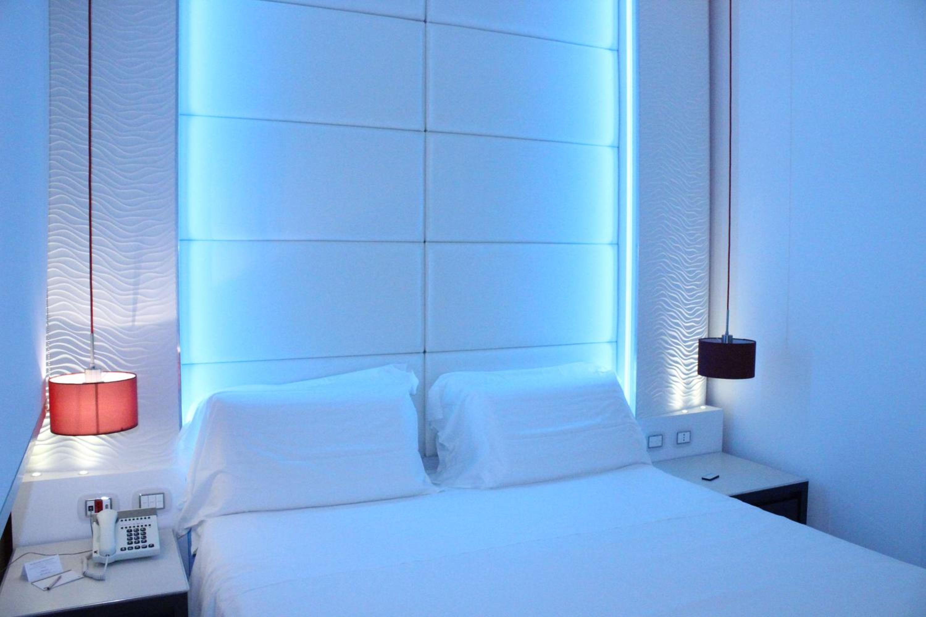 Queen Room with Sofa Bed - Annex