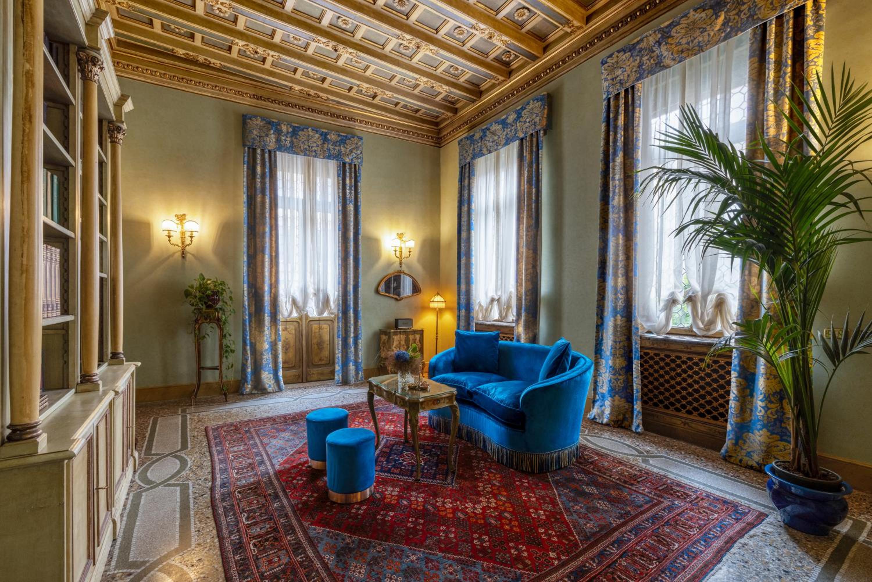 Suite with Balcony Venezia