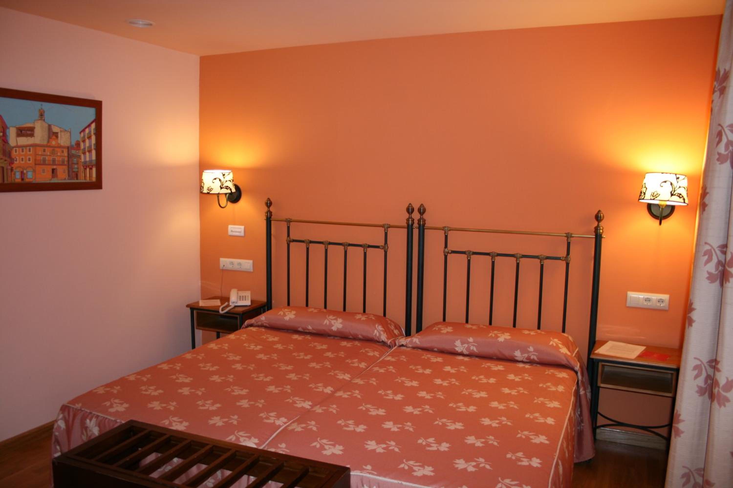 Double Or Twin Room (1-2 Adults)