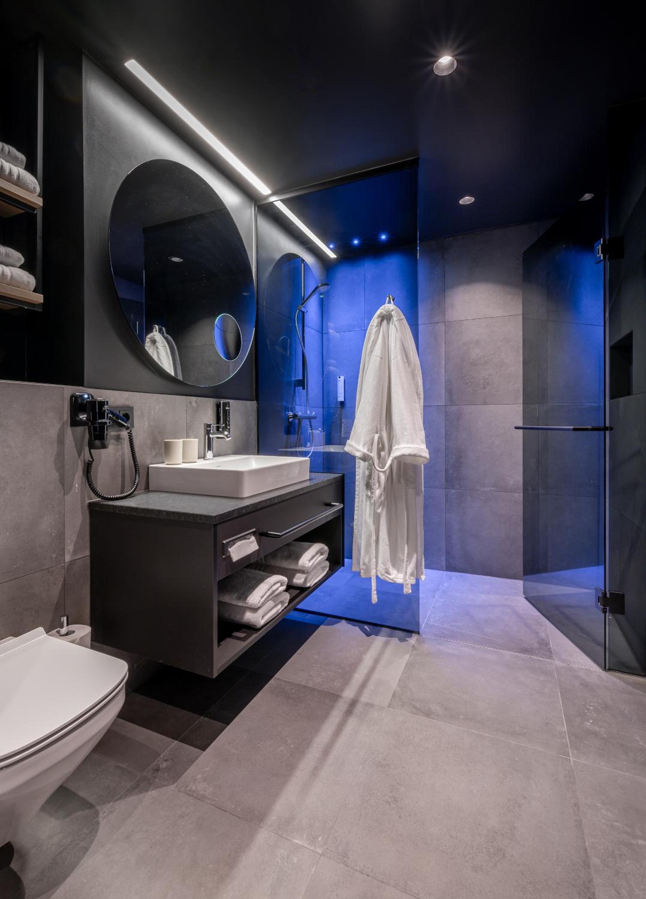 Double Room with Balcony - 750 g