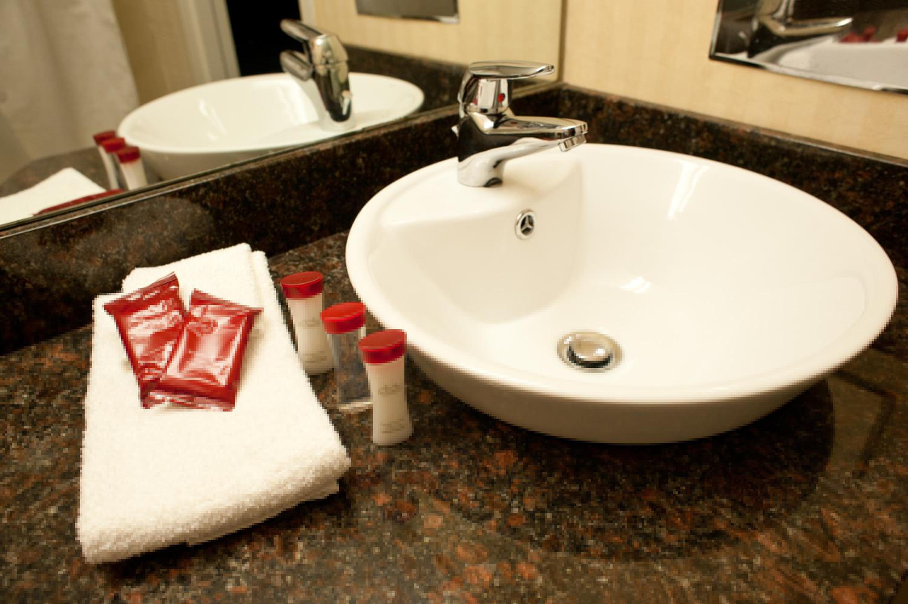 Business King Room - Stair Access Only/Non-Smoking