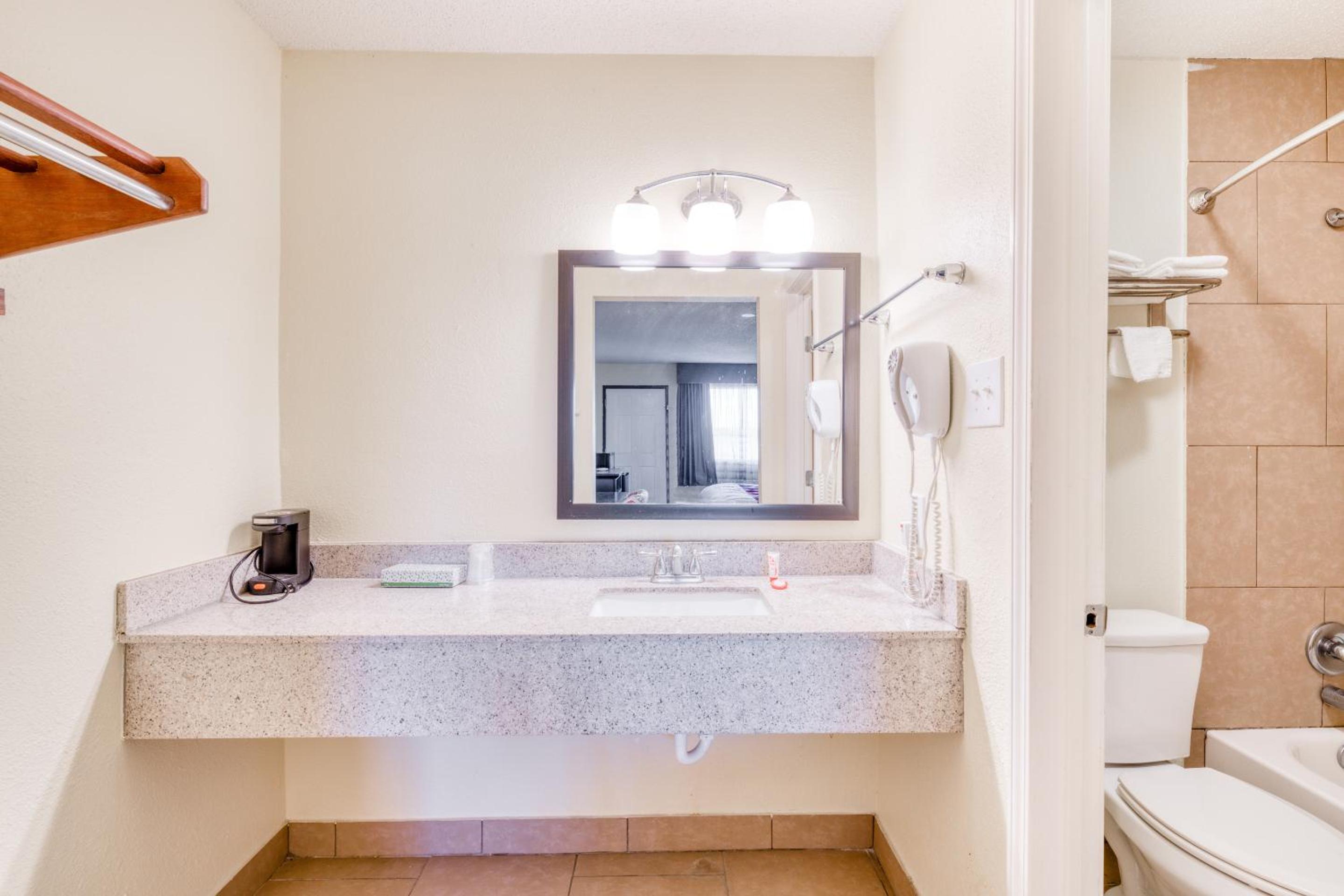 One-Bedroom Suite