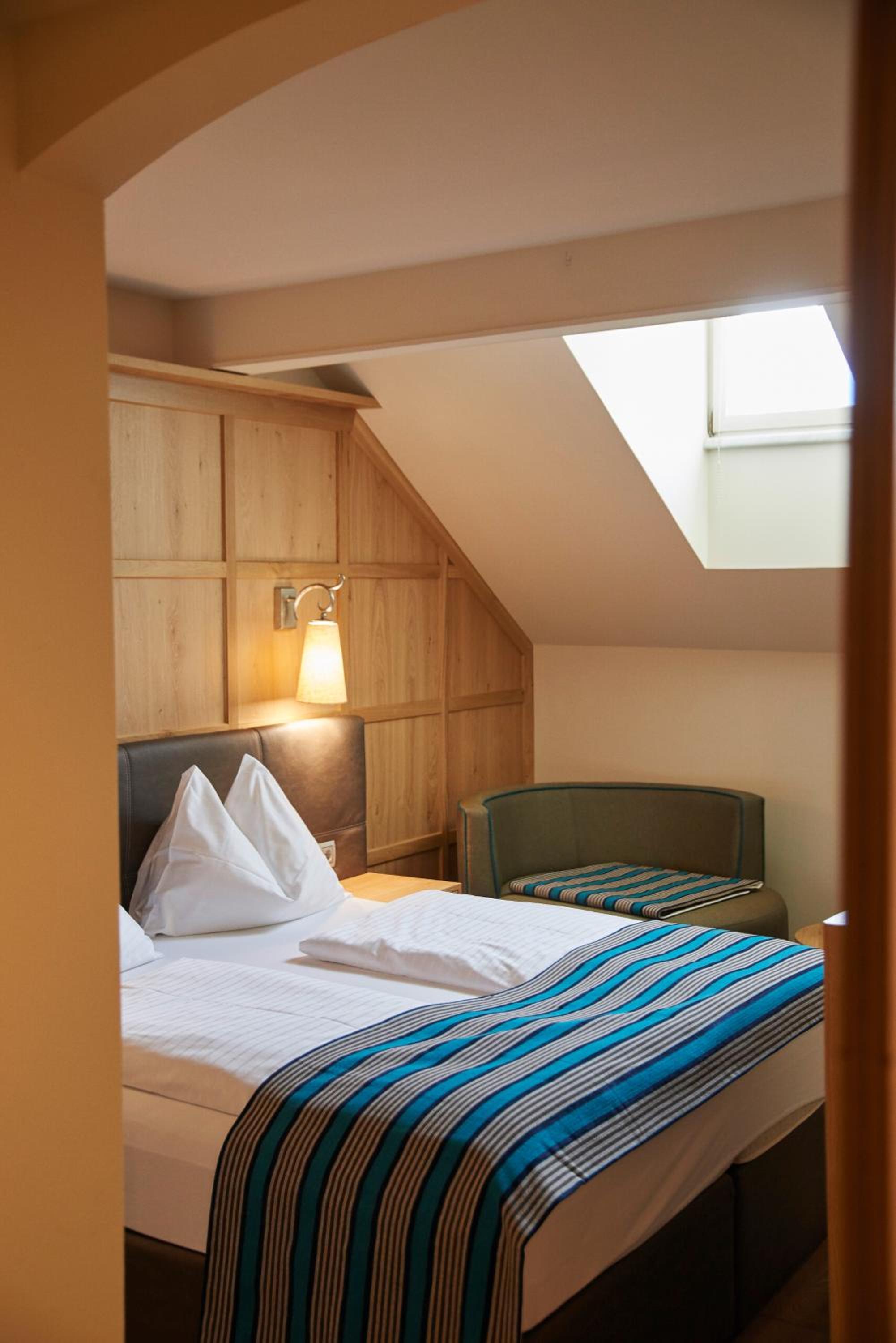 Double Room Mansarde Altstadt