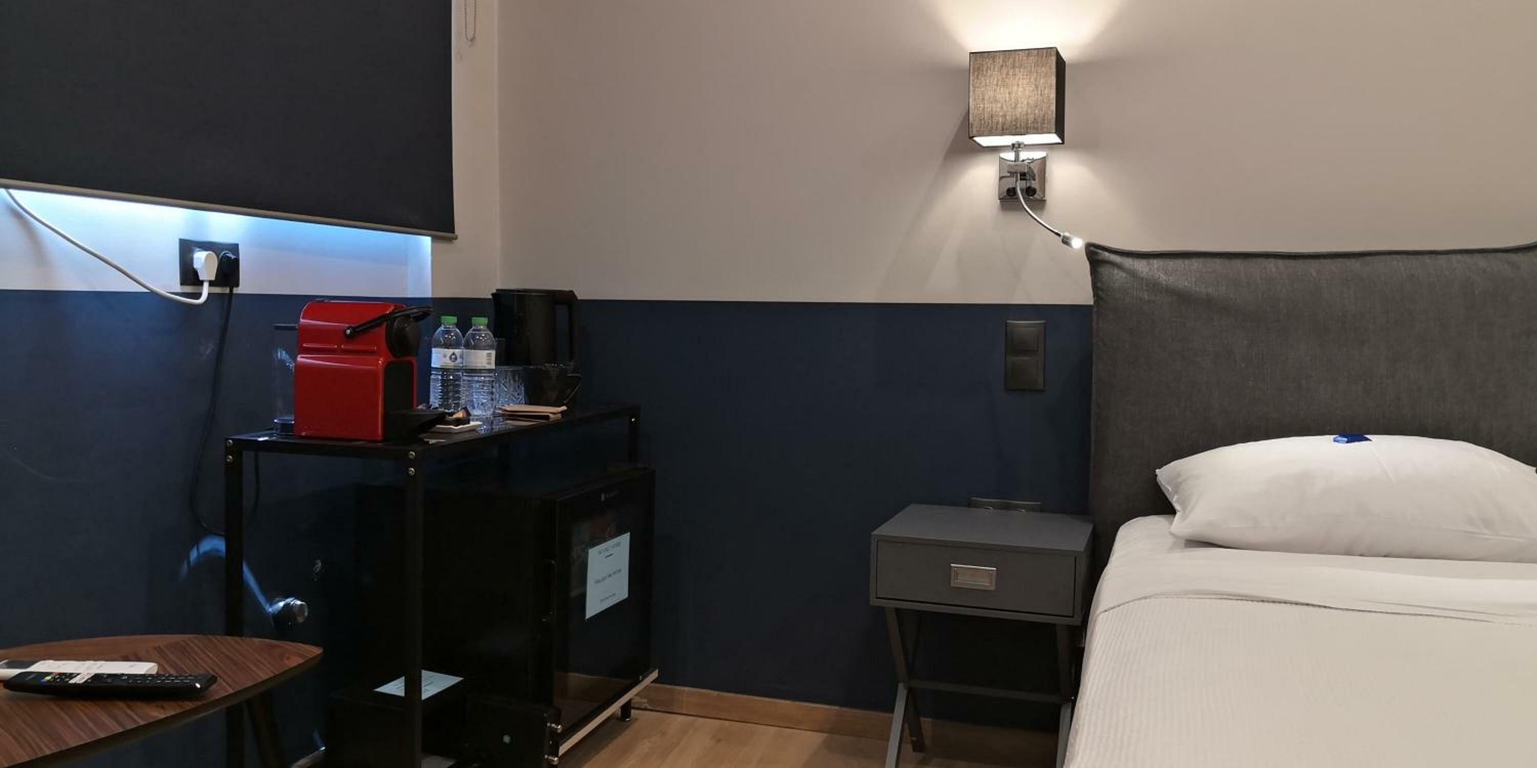 Economy Room with Inner Courtyard View