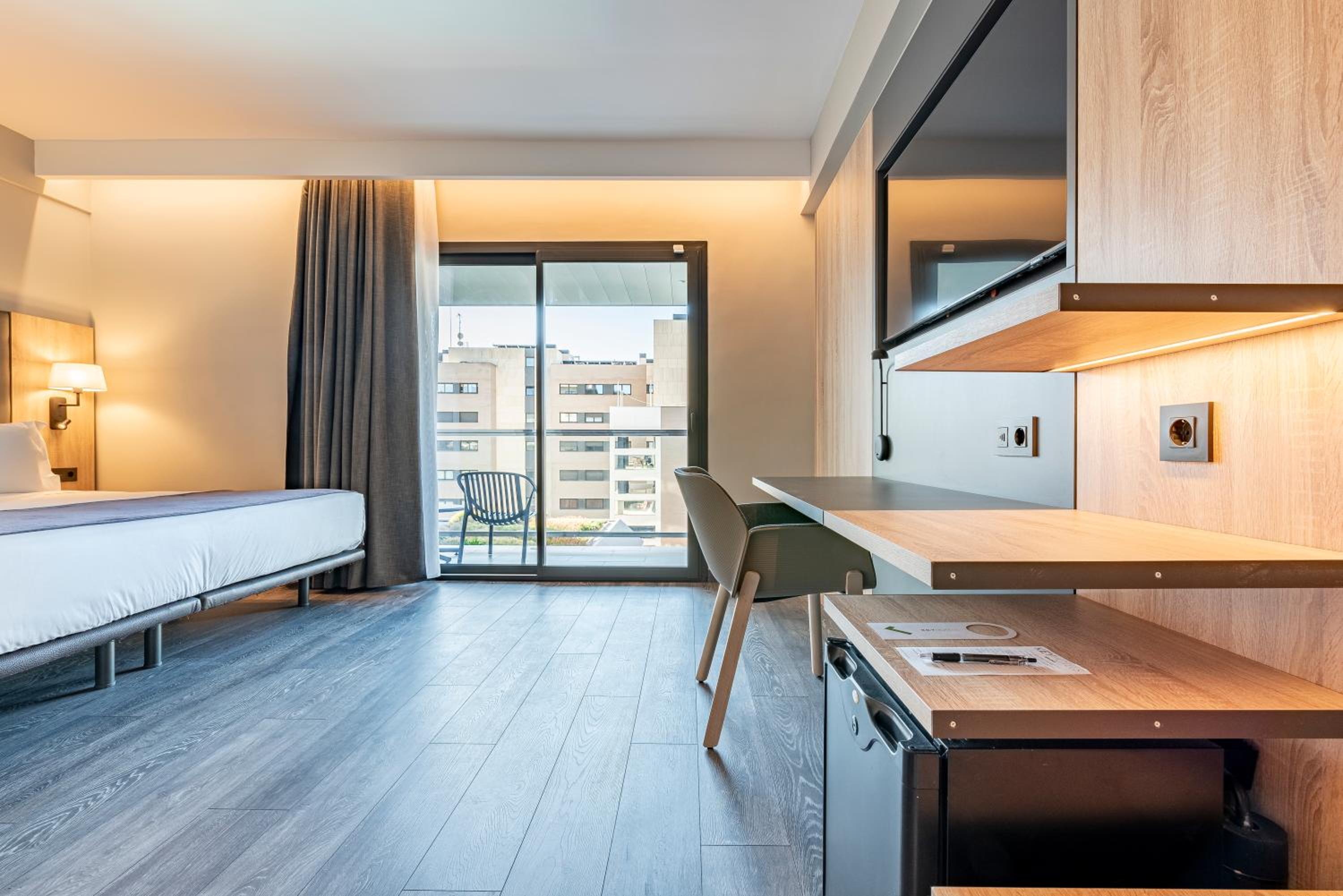 Double Room with Swimming Pool View and Terrace 