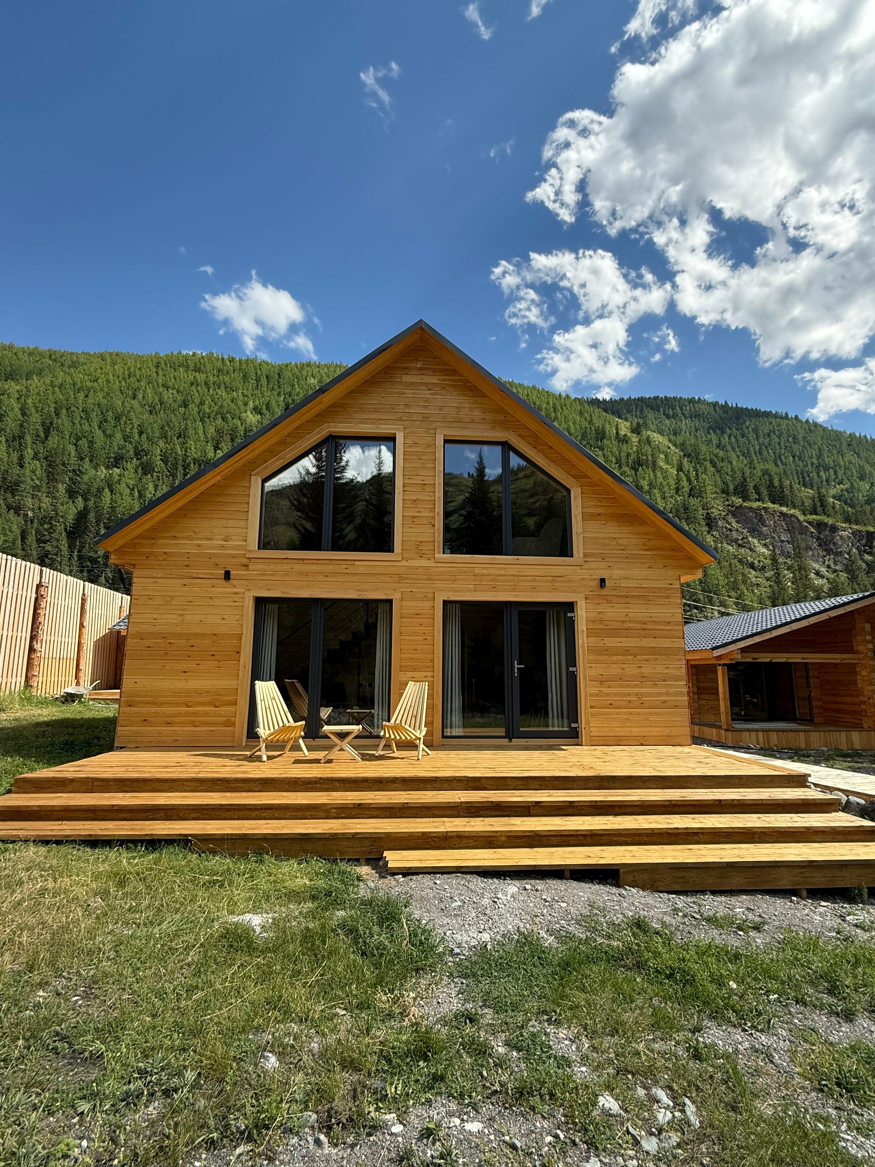 Коттедж с видом на горы