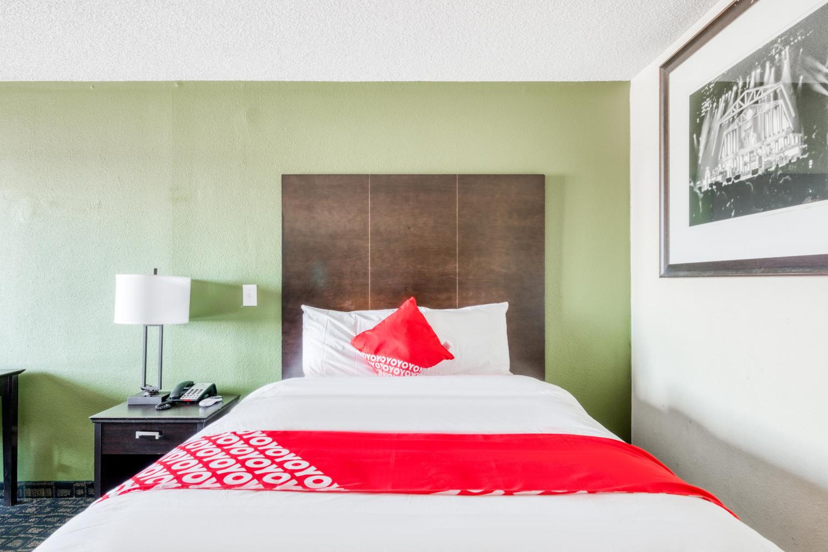 3 Queen Bed