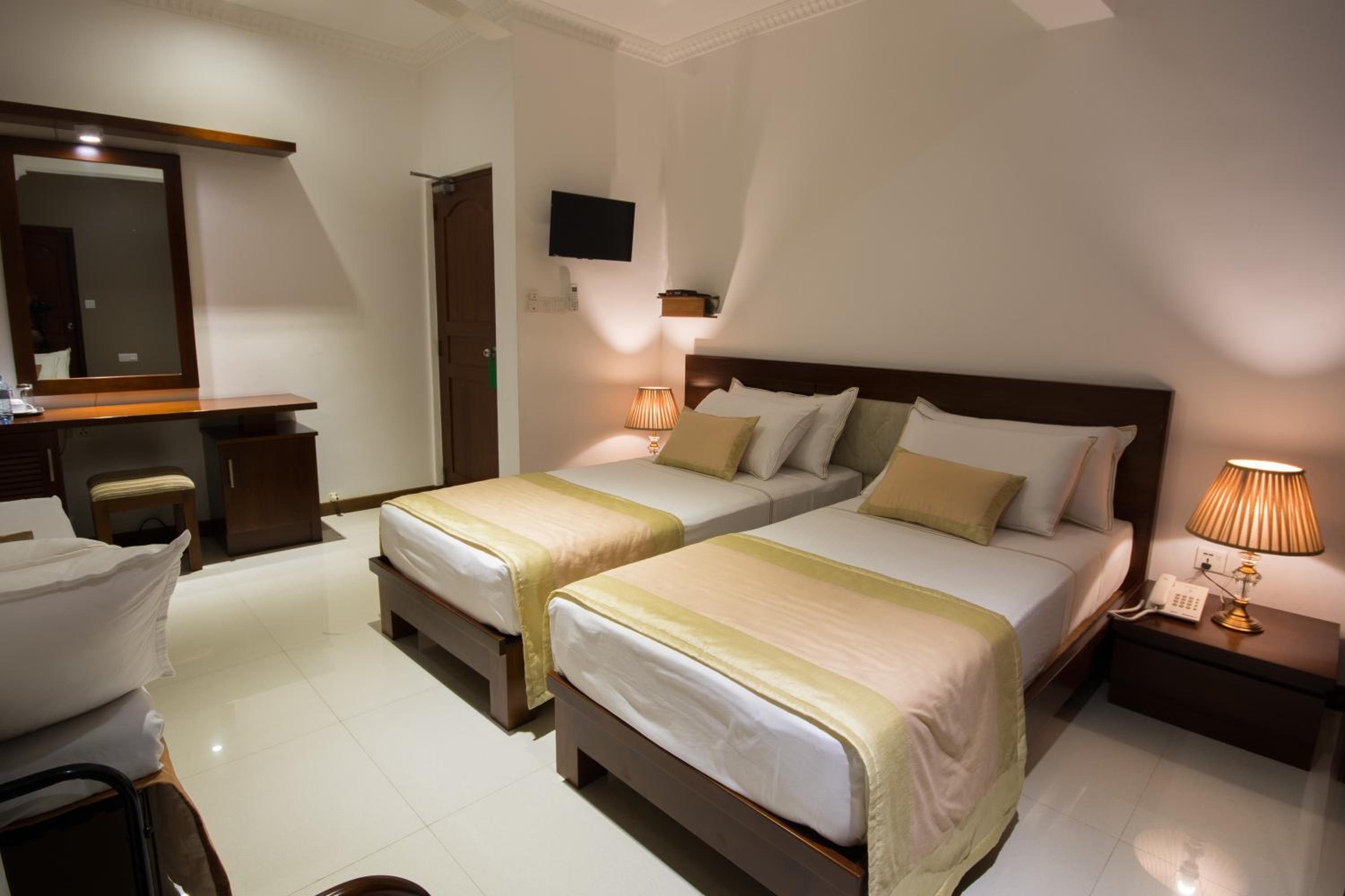 Deluxe Triple Room