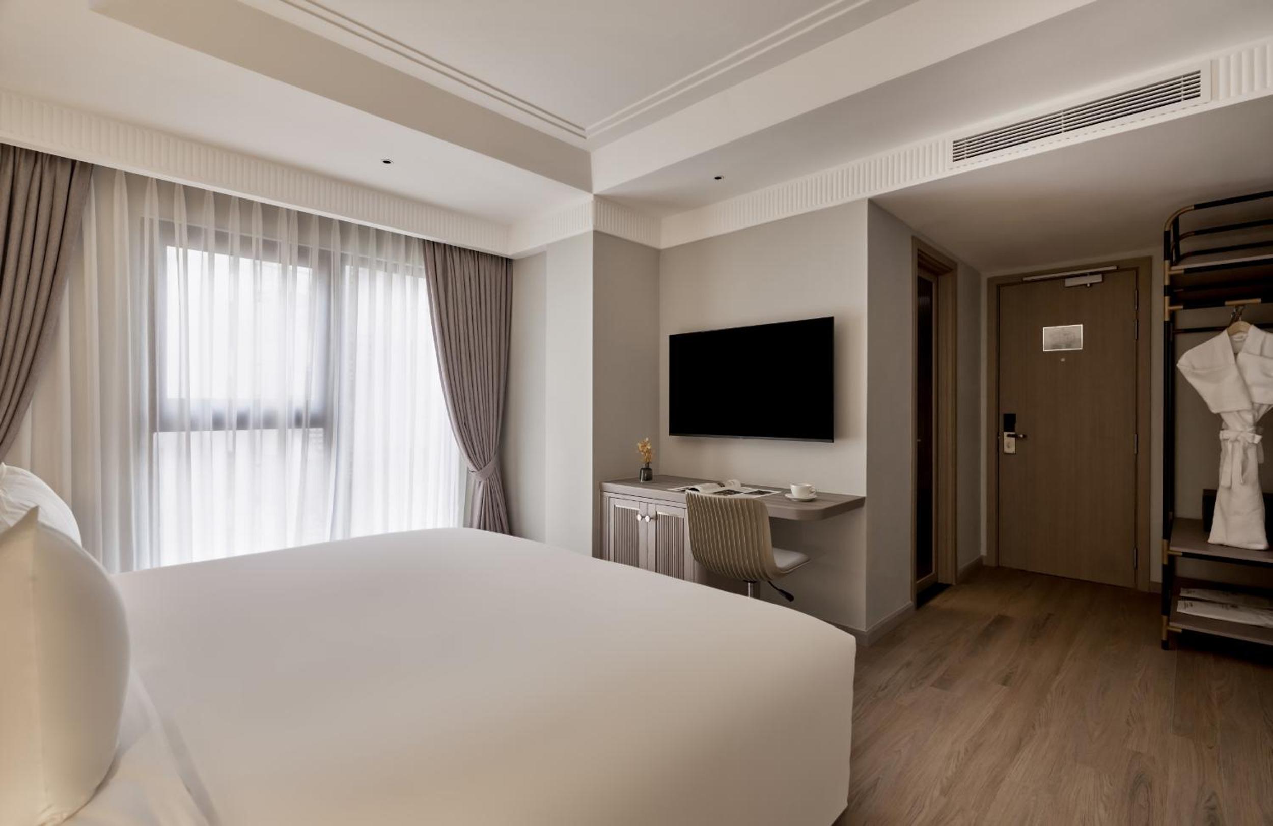 Deluxe Connecting Room