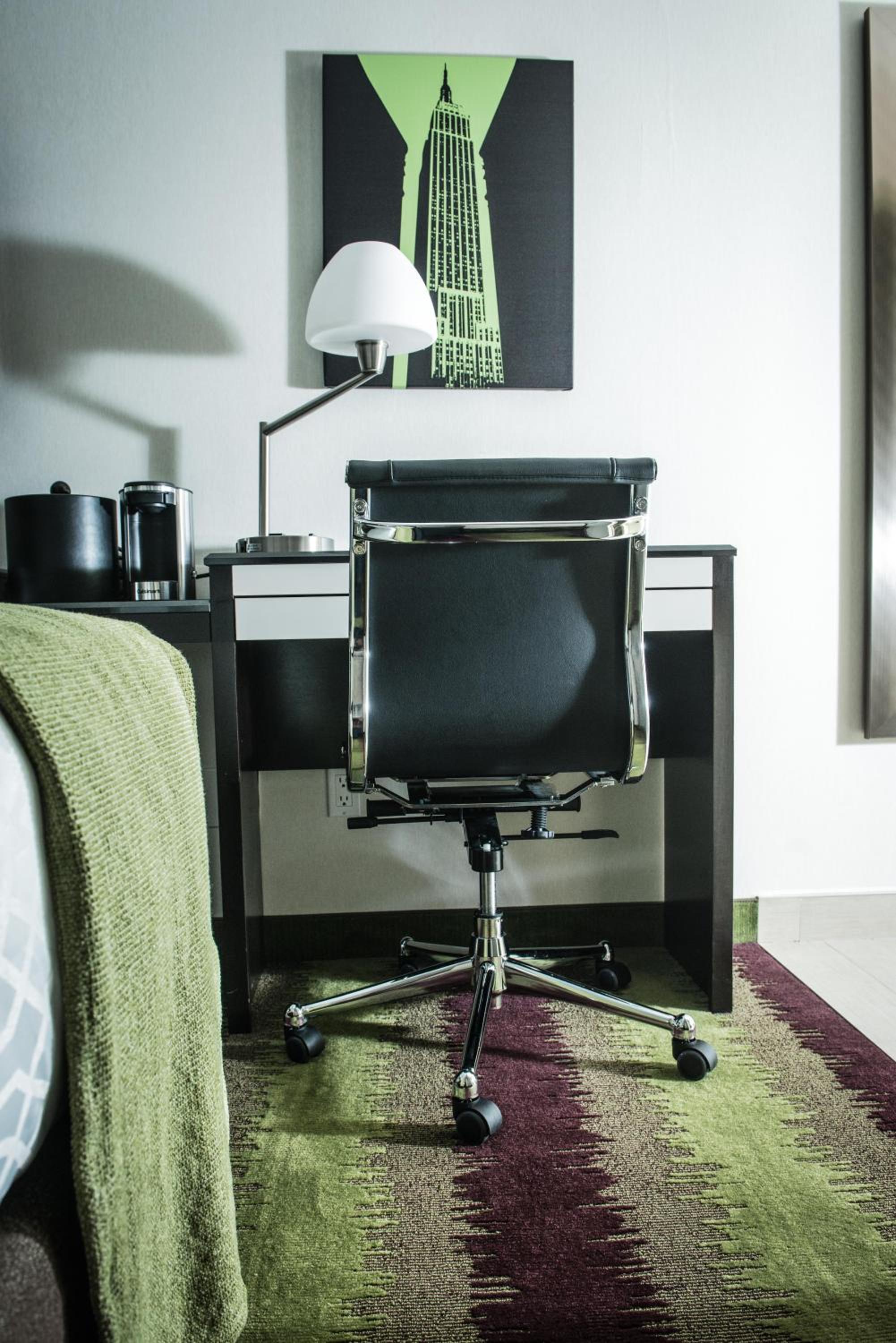 Executive King Room - Non-Smoking