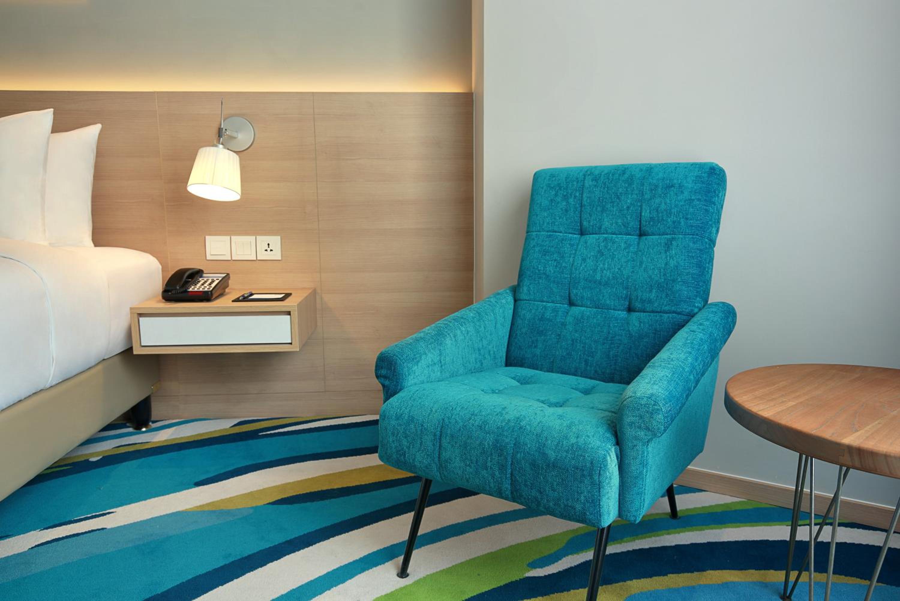 Standard Twin Room with Free Breakfast