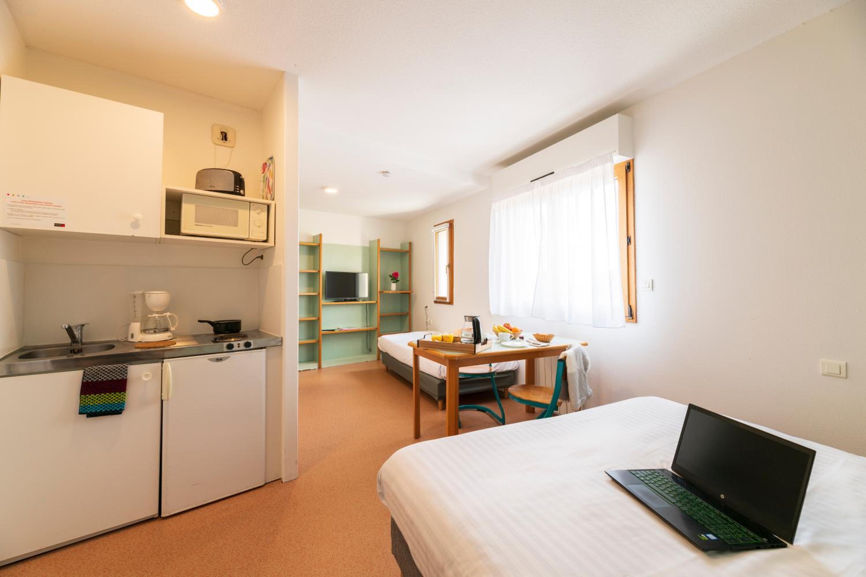 Standard Triple Studio