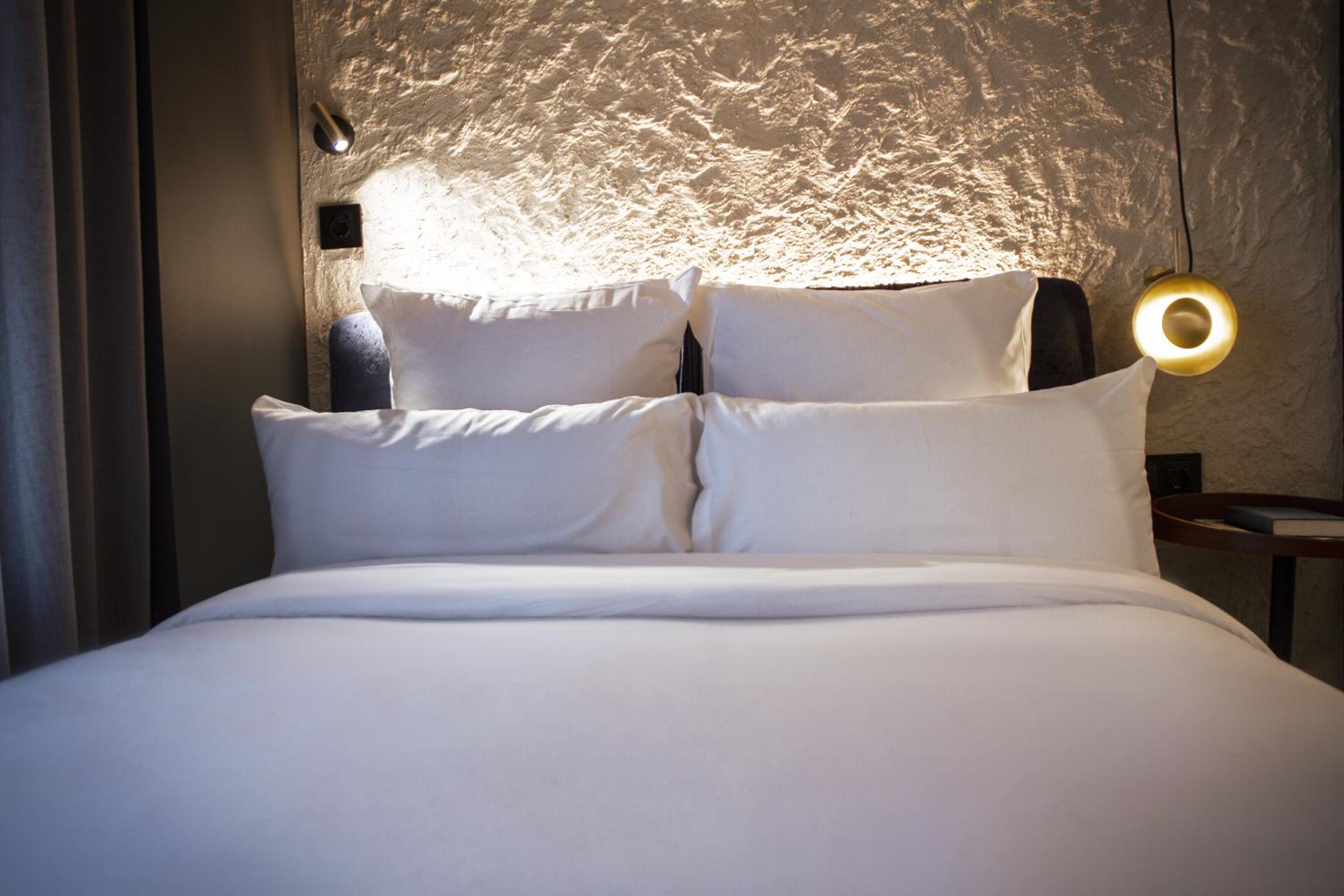 Single Room with Double Bed