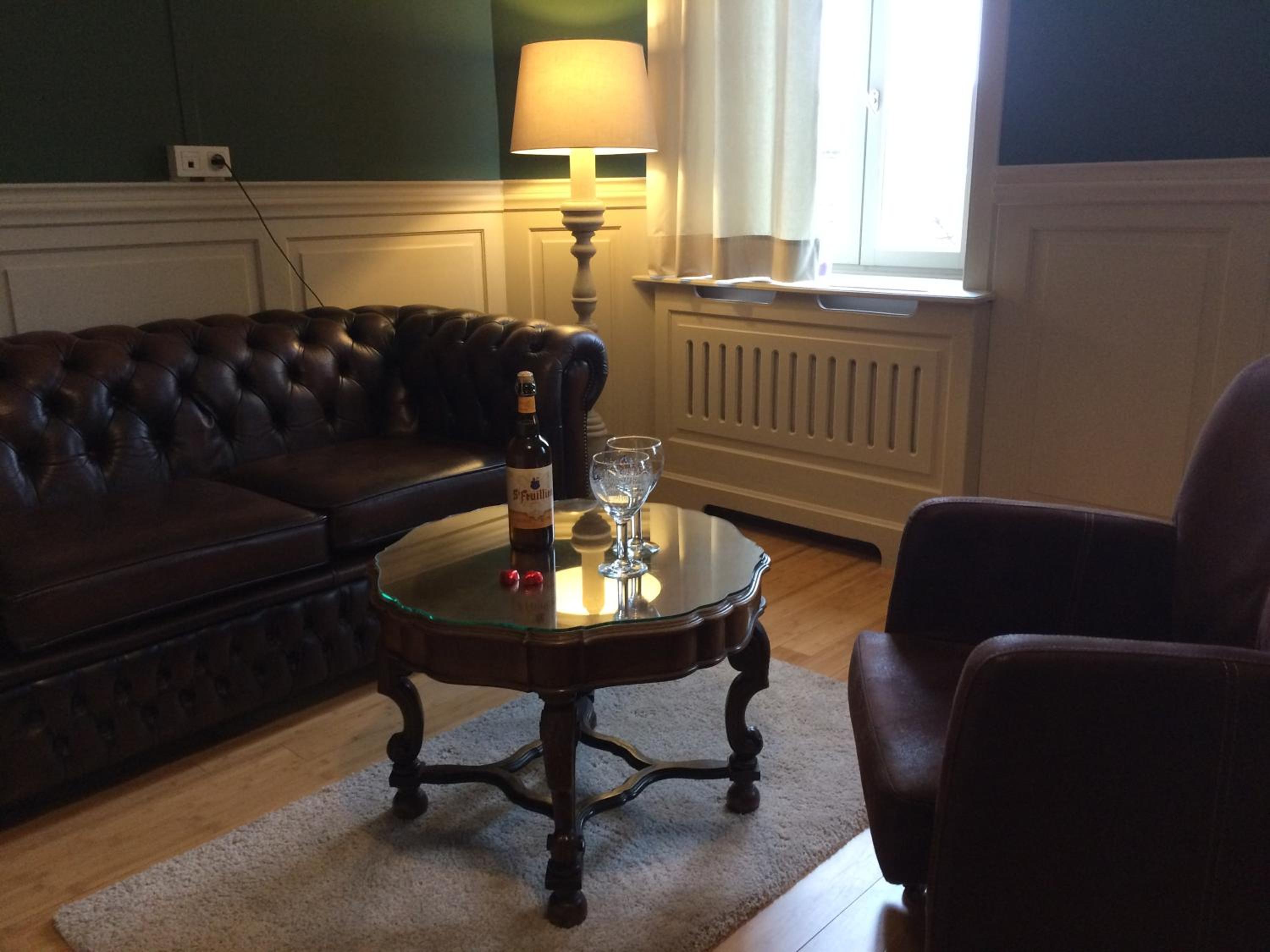 Apartment with Garden View