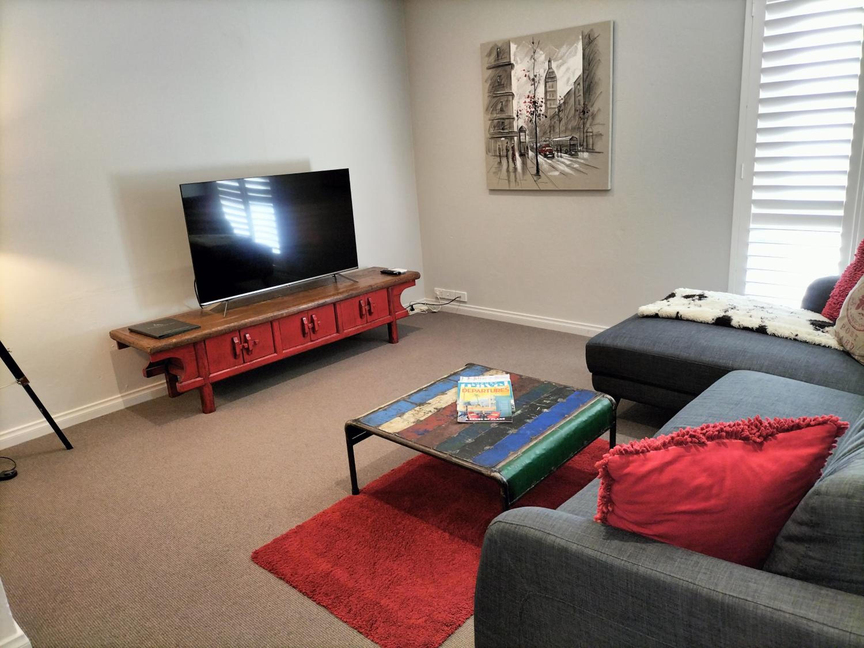 One-Bedroom Suite with Private Study