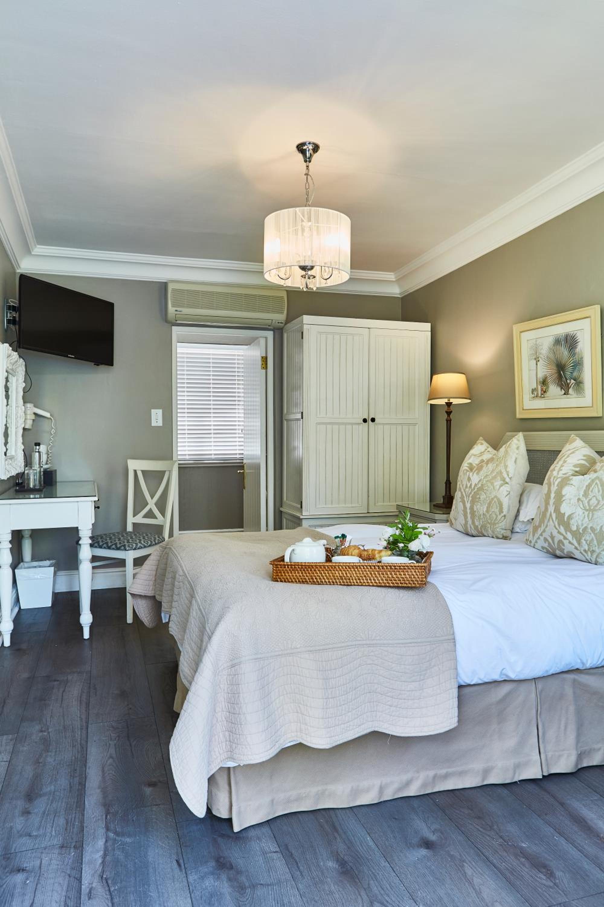 Petit Classic Double Room