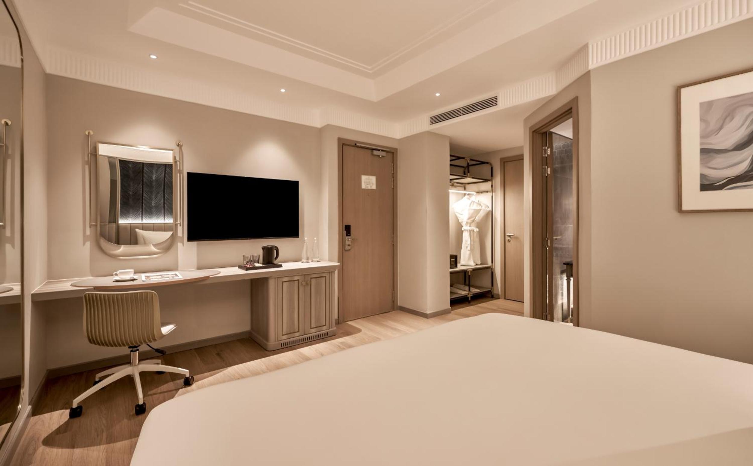 Executive Connecting Room