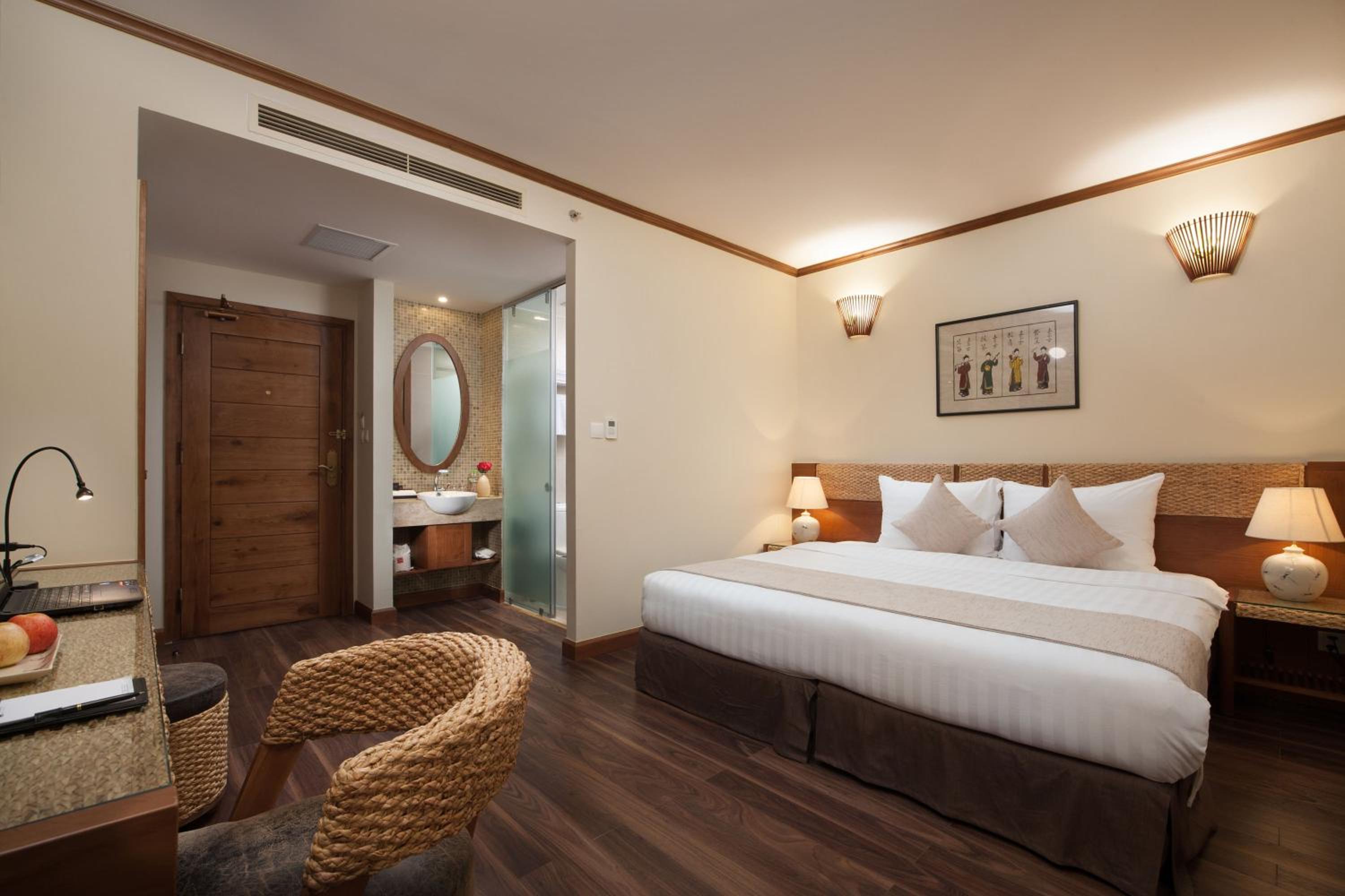 Deluxe Double or Twin Room - No Window