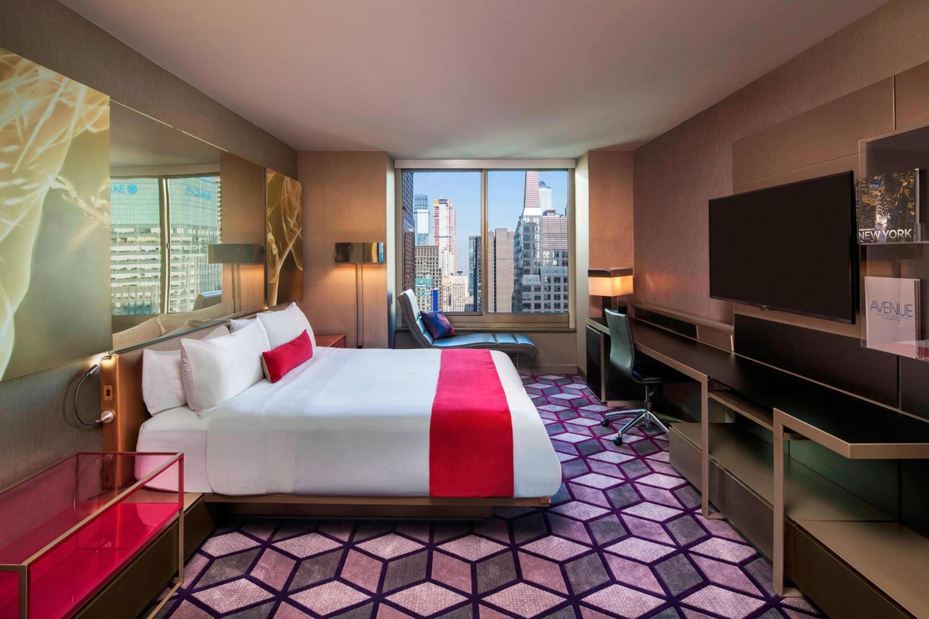 Spectacular Guest room, King, Skyline view