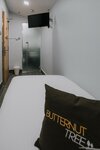 S - No Window в Butternut Tree Hotel