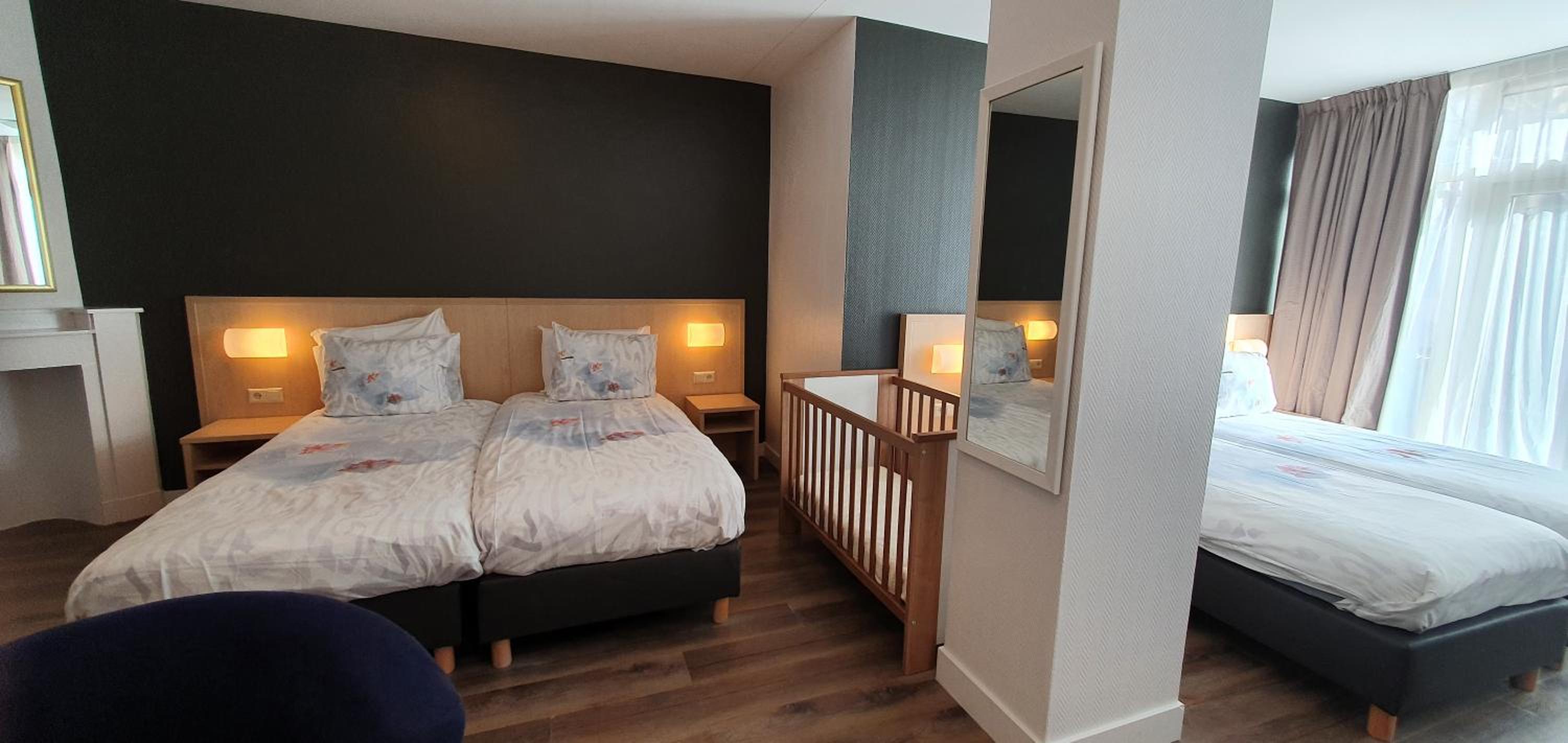 Quadruple Room with Terrace (2 adults +2 children)