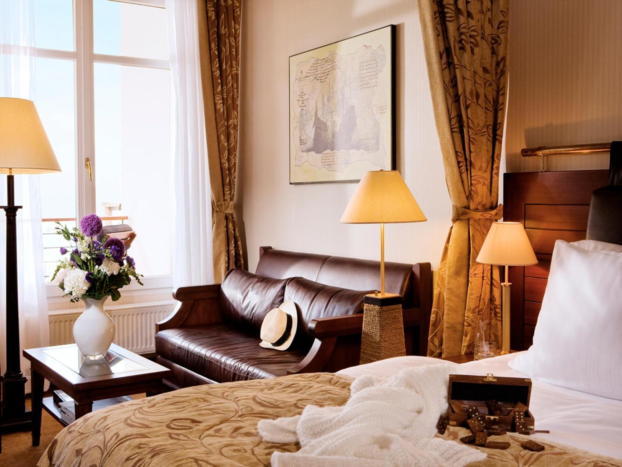 Skipper's Cabin Sea View