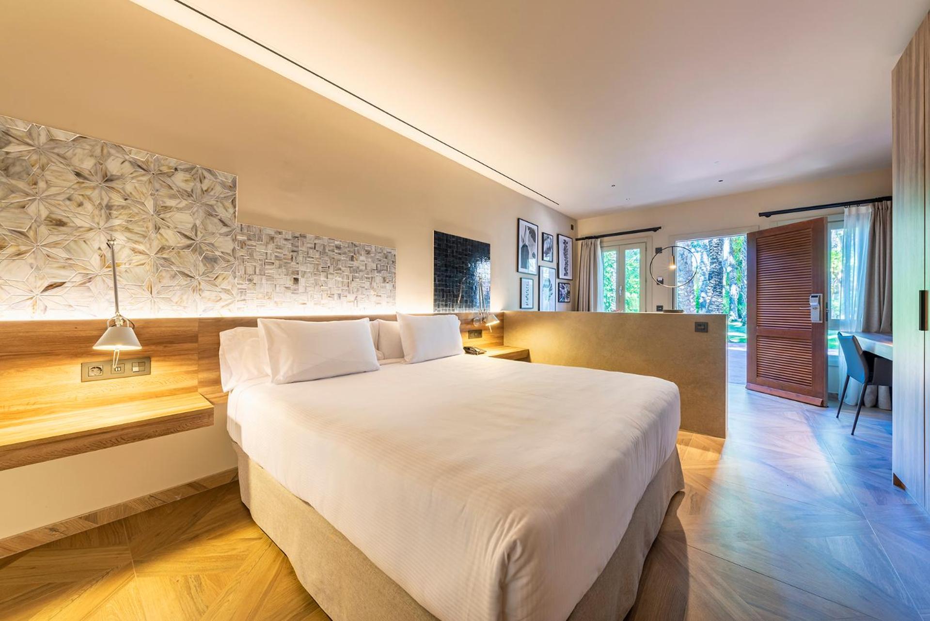 Junior Suite (1 Adult)