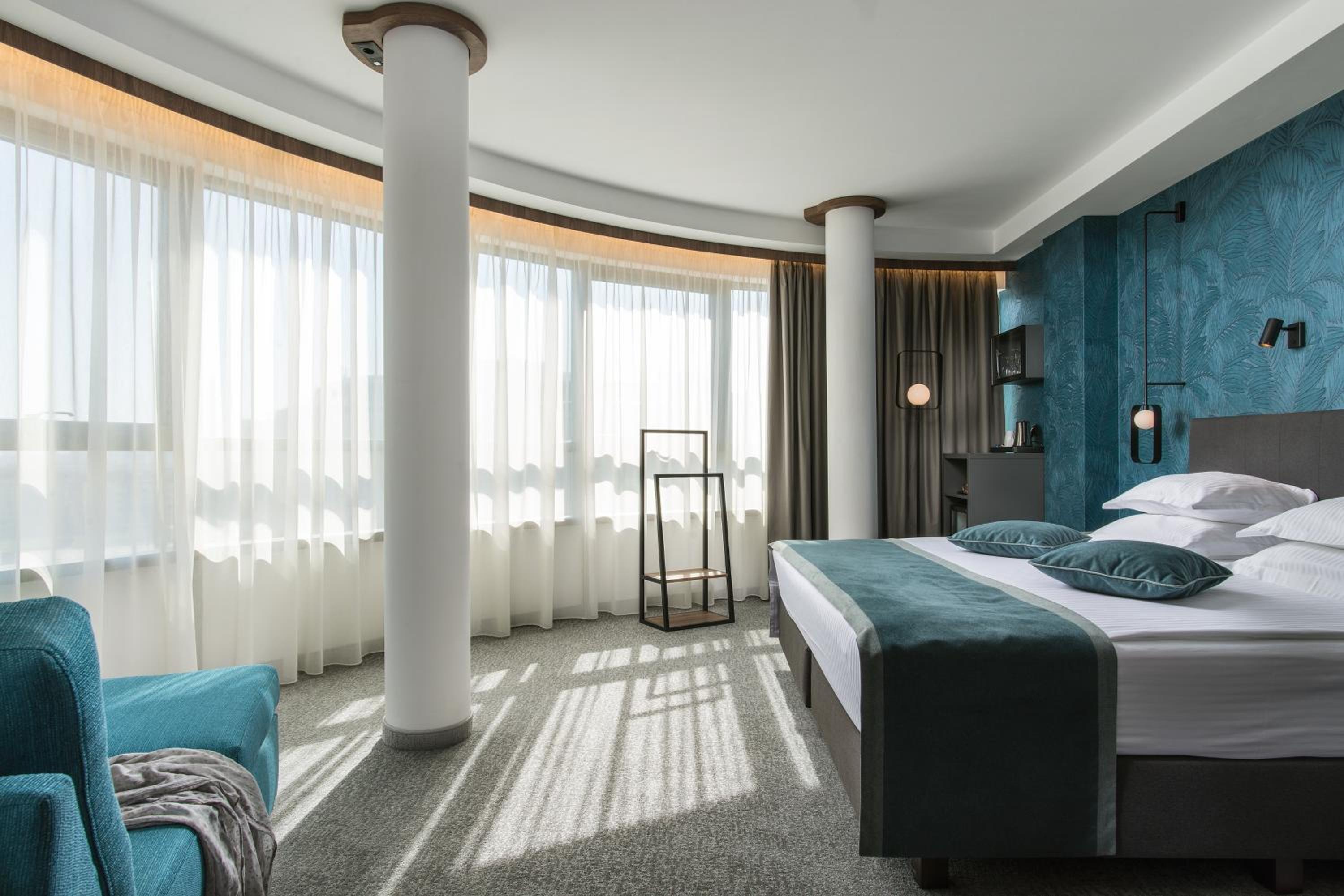  Panoramic Superior room