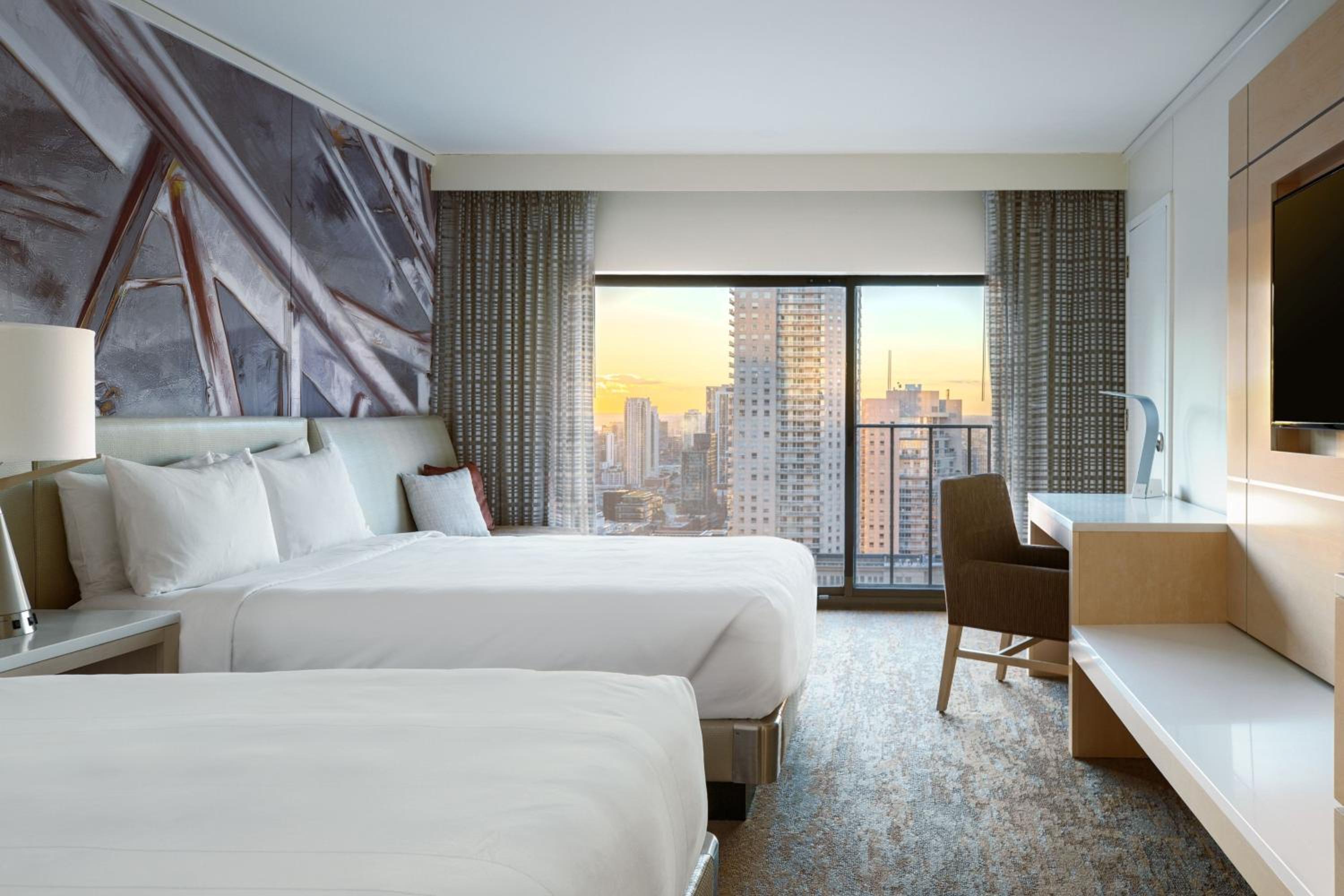 Club level, Guest room, 2 Double, City view, High floor