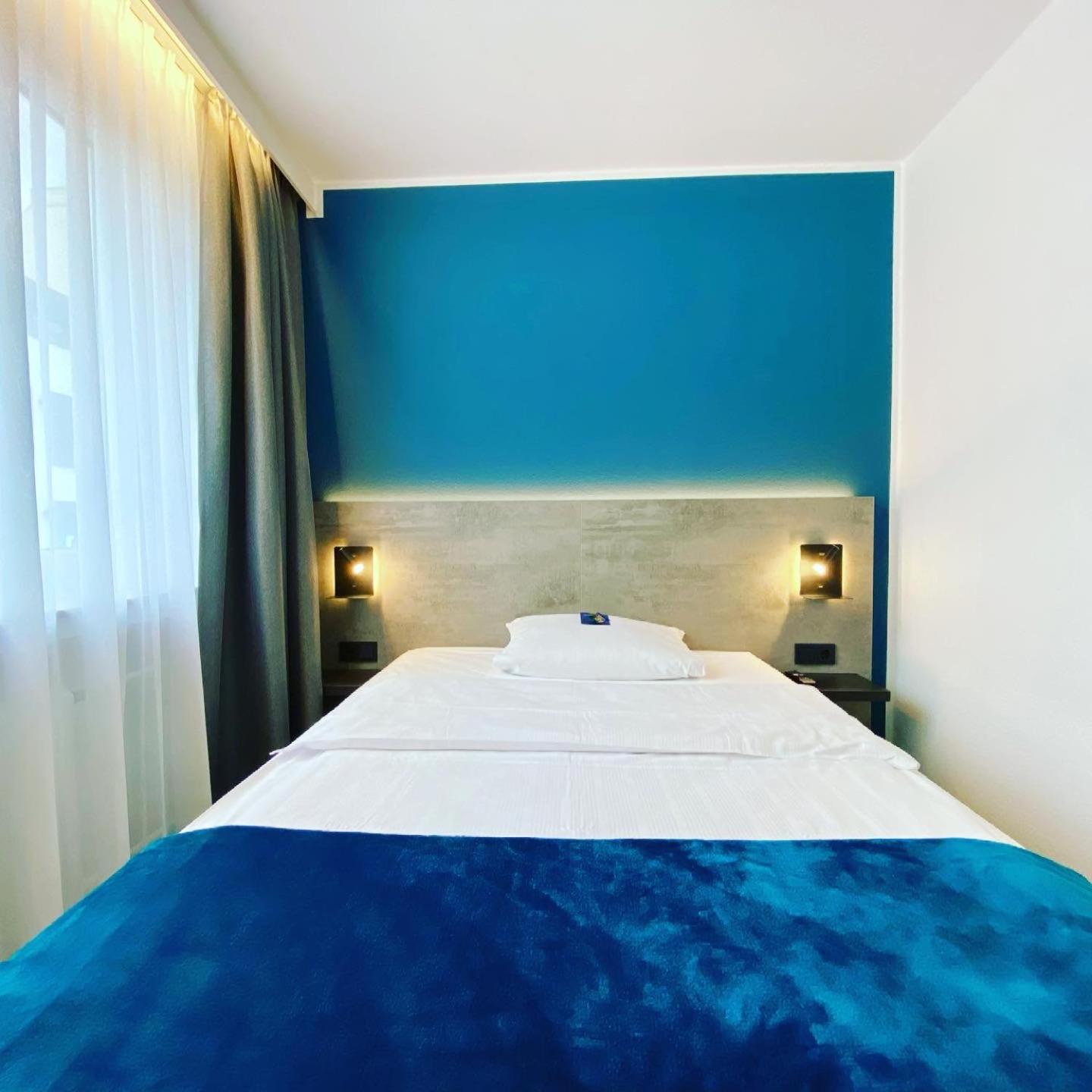 Business Single Room