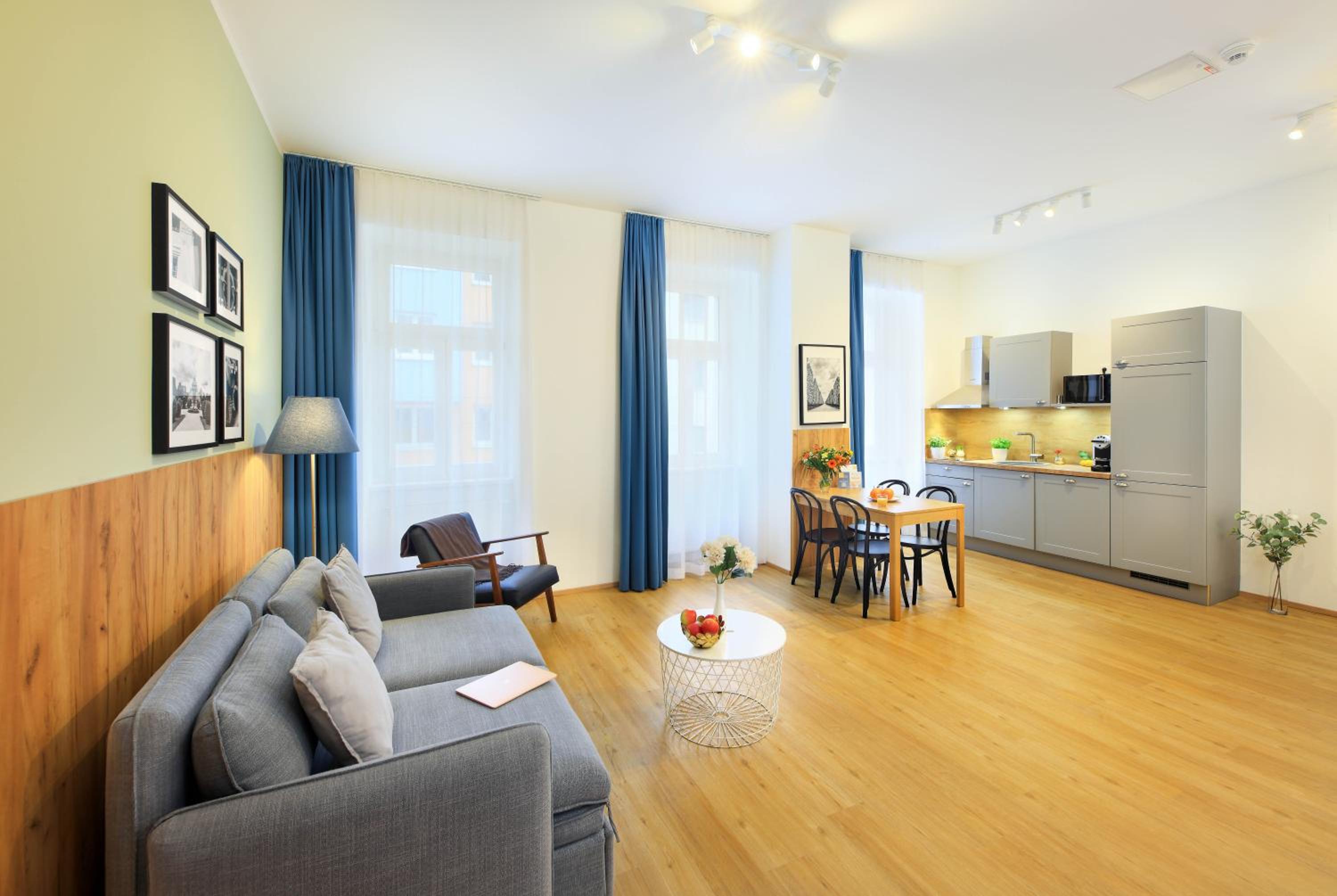 1-Bedroom Suite with Air Condition