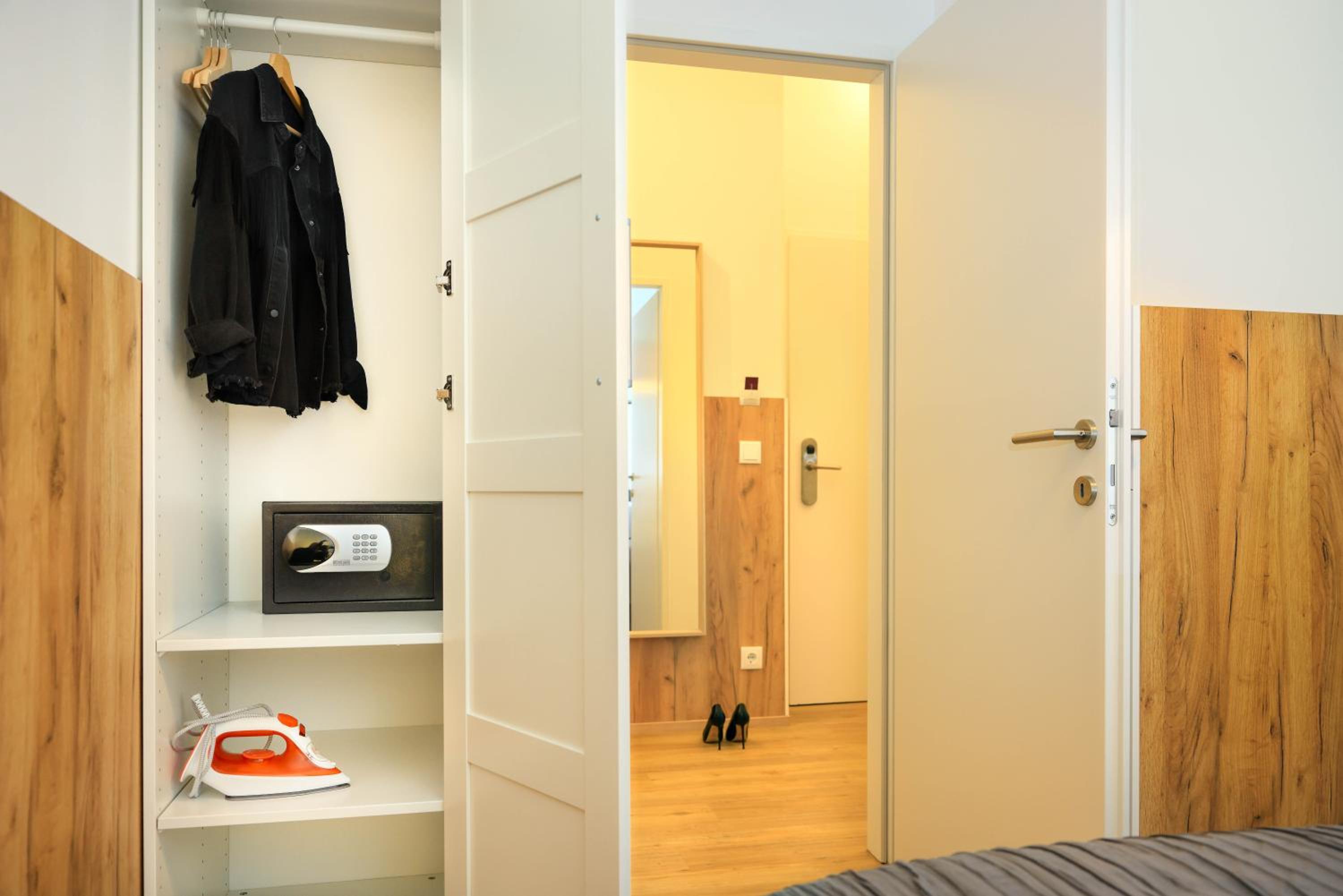 1-Bedroom Suite with Balcony and Air Condition