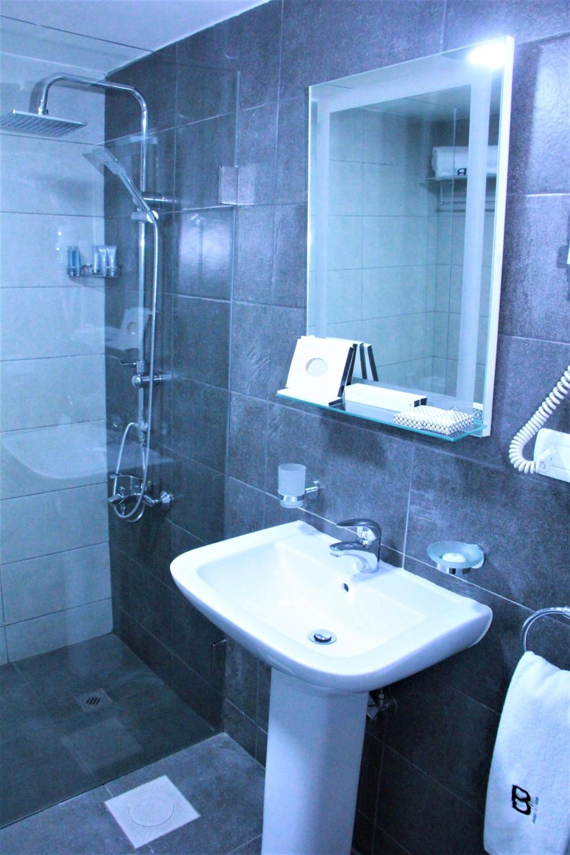 Beverly Suite