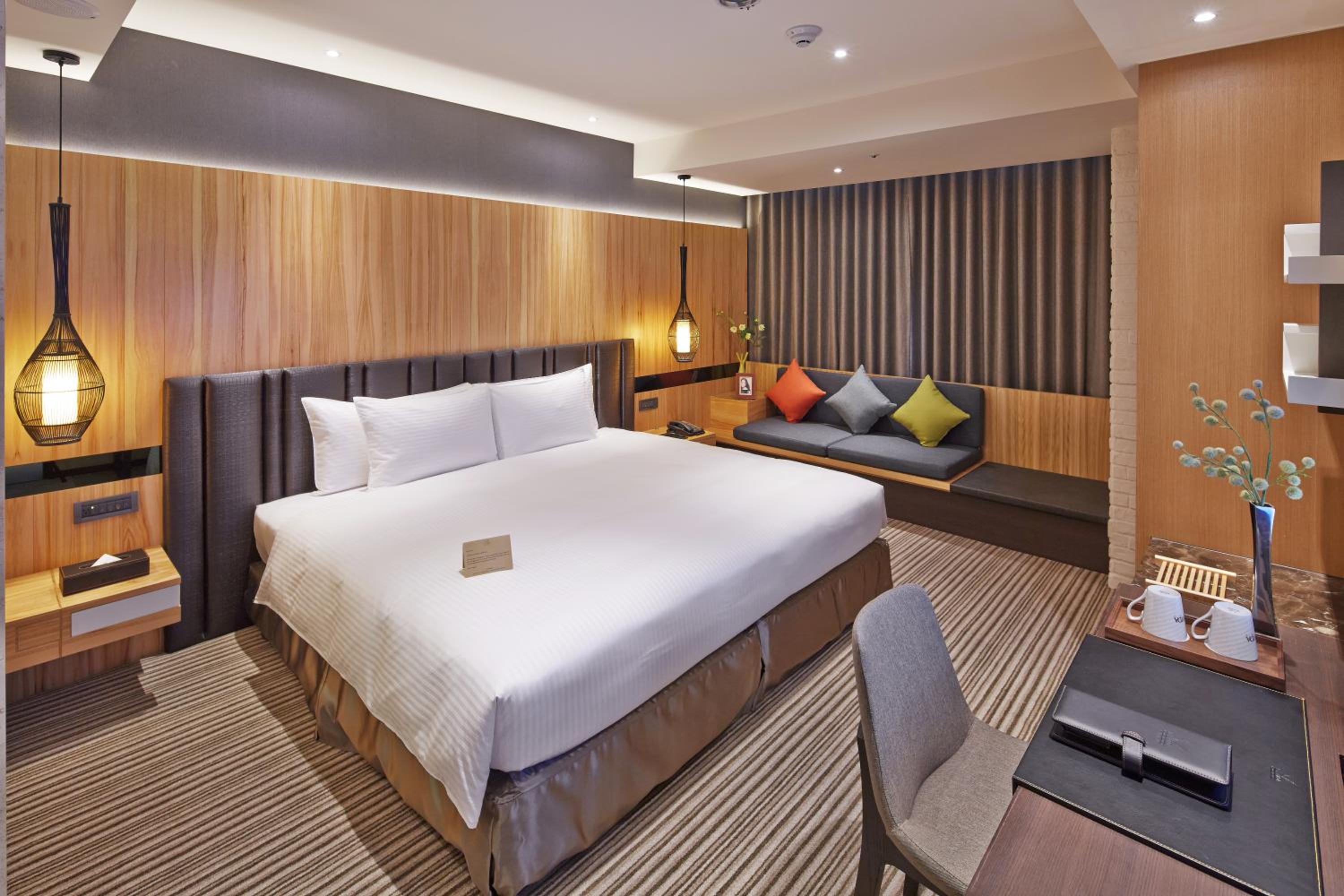 Deluxe Double Room with Bath